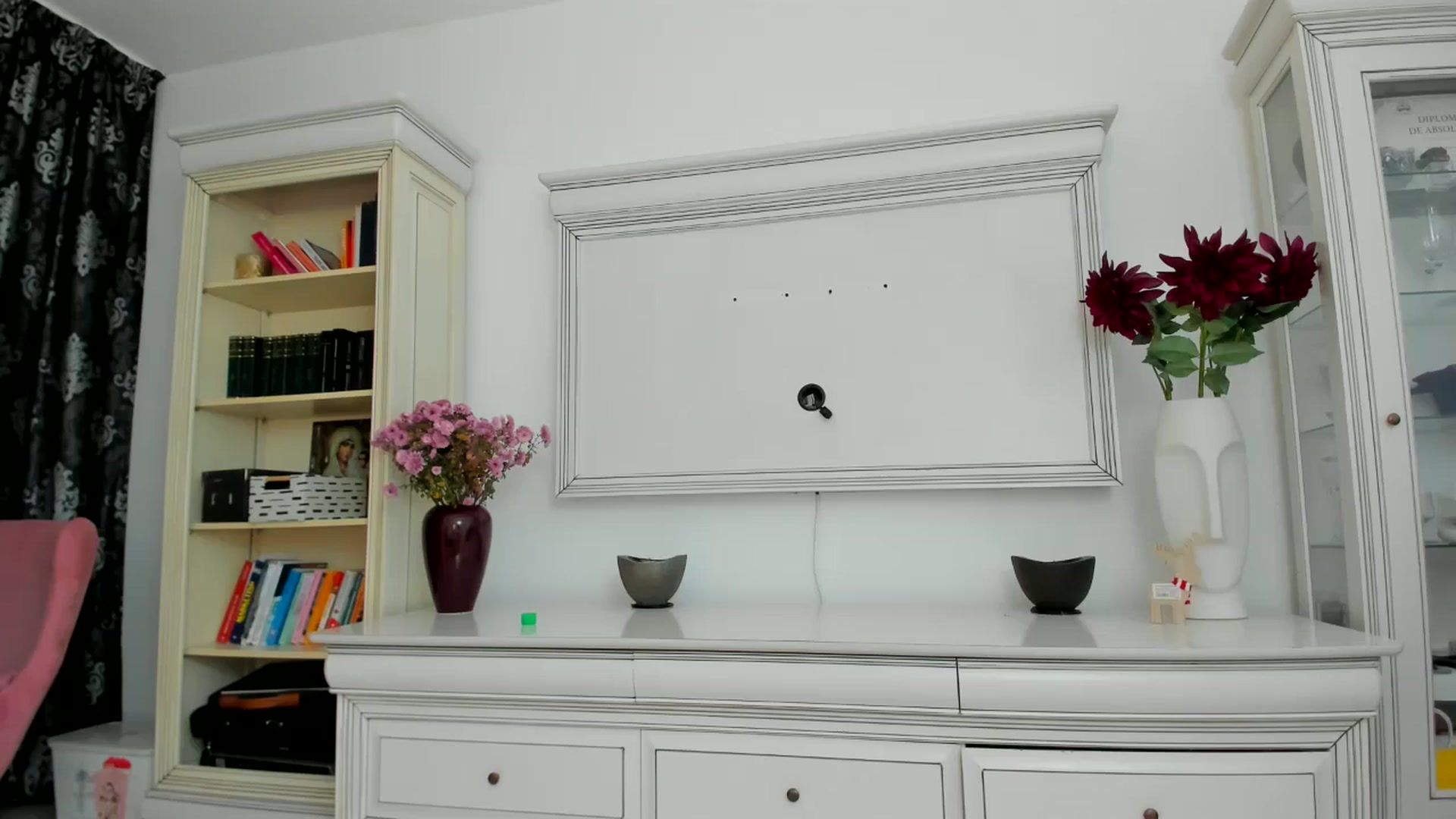 Gallery image thumbnail from Euphoriaaa's myfreecams stream on, 11/22/2024, 21:33 image 18 of 20