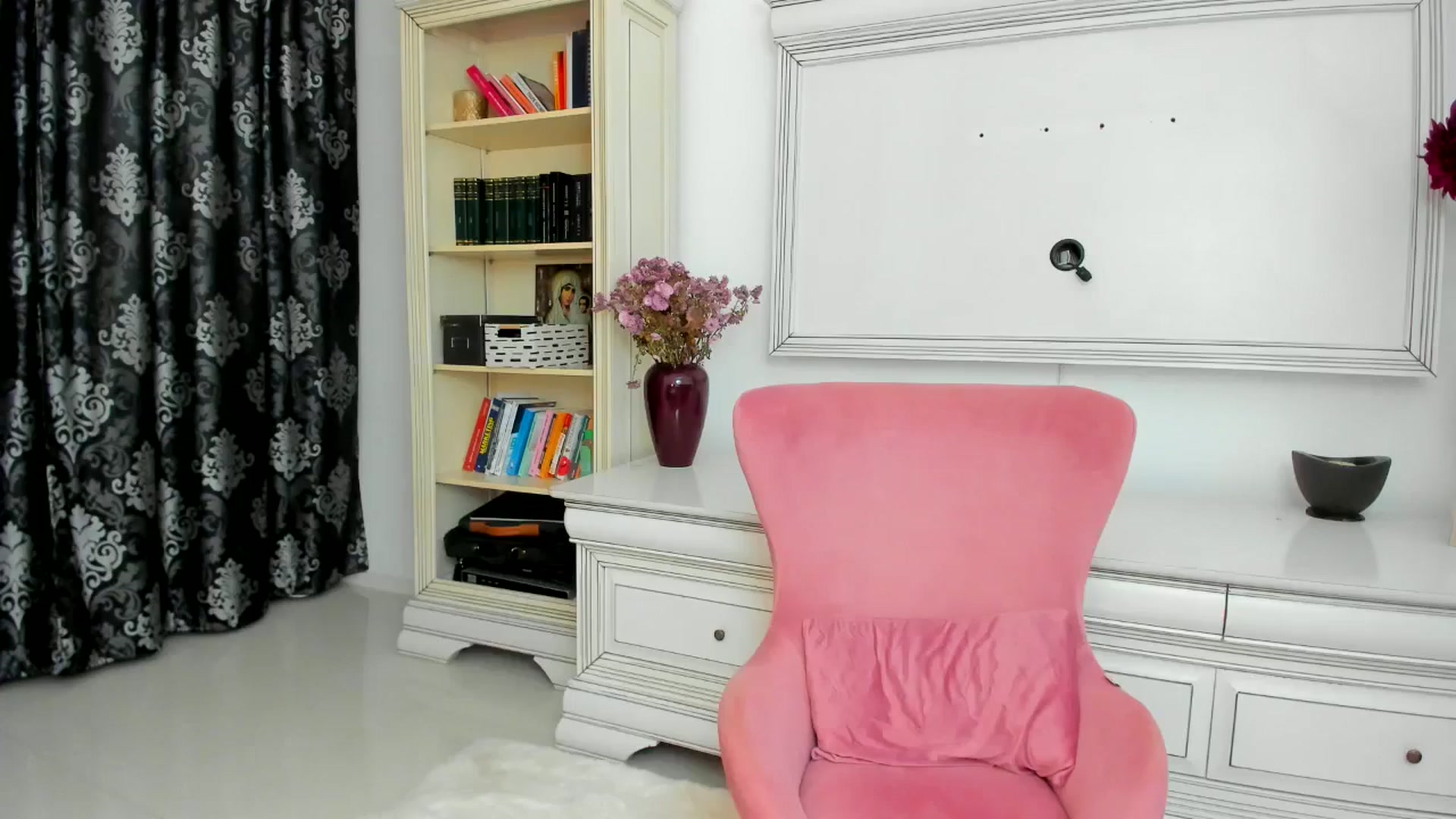 Gallery image thumbnail from Euphoriaaa's myfreecams stream on, 12/02/2024, 20:22 image 20 of 20