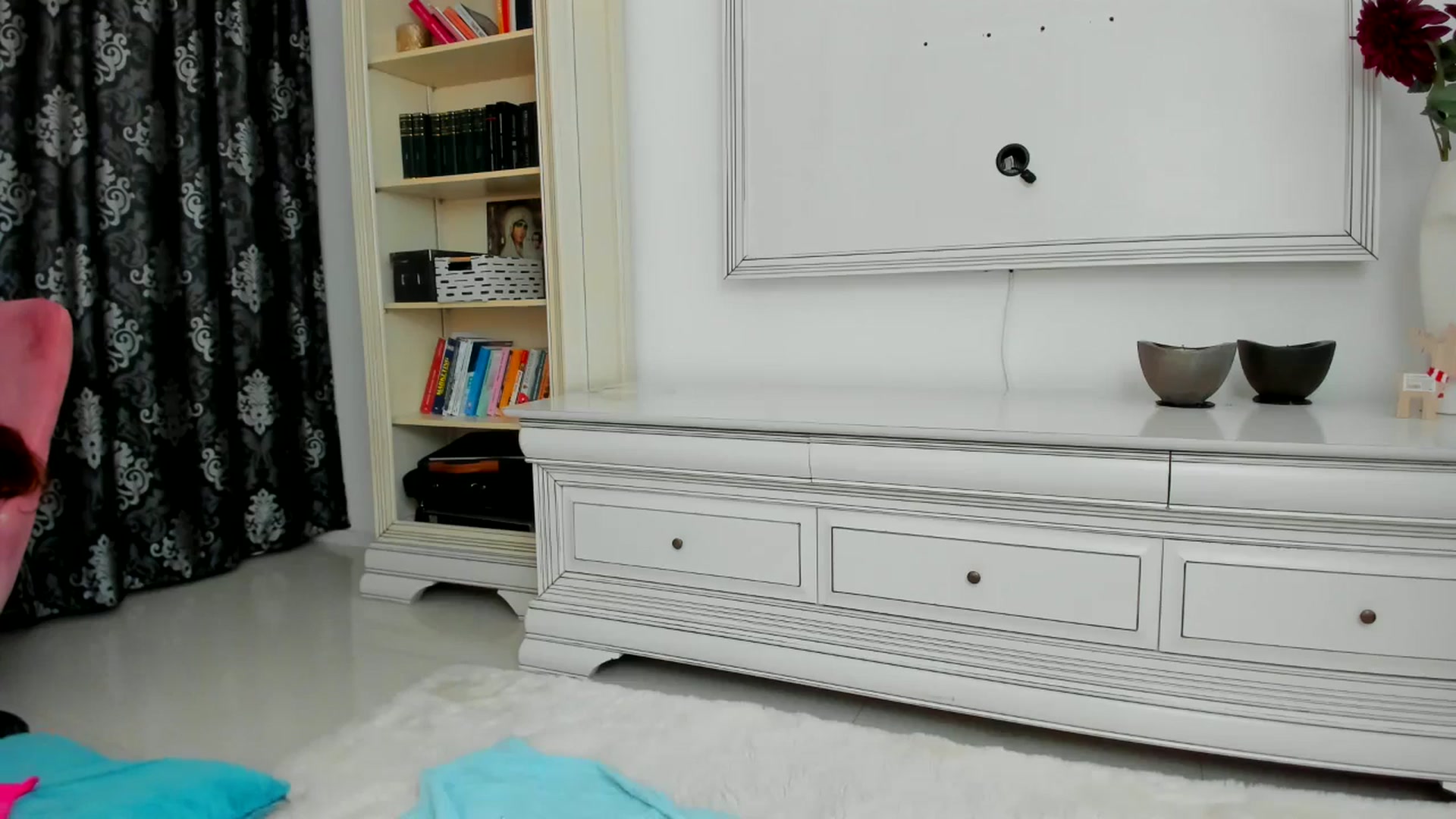 Gallery image thumbnail from Euphoriaaa's myfreecams stream on, 12/06/2024, 23:50 image 8 of 20