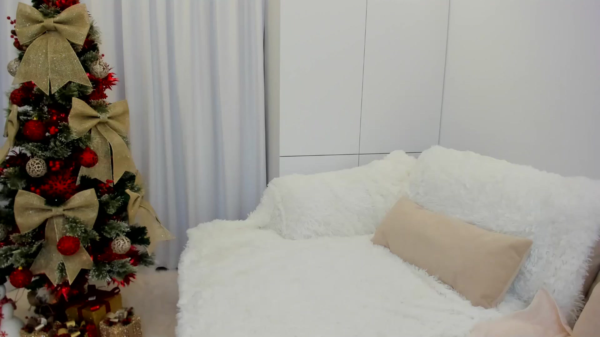 Gallery image thumbnail from Euphoriaaa's myfreecams stream on, 12/13/2024, 16:01 image 1 of 20