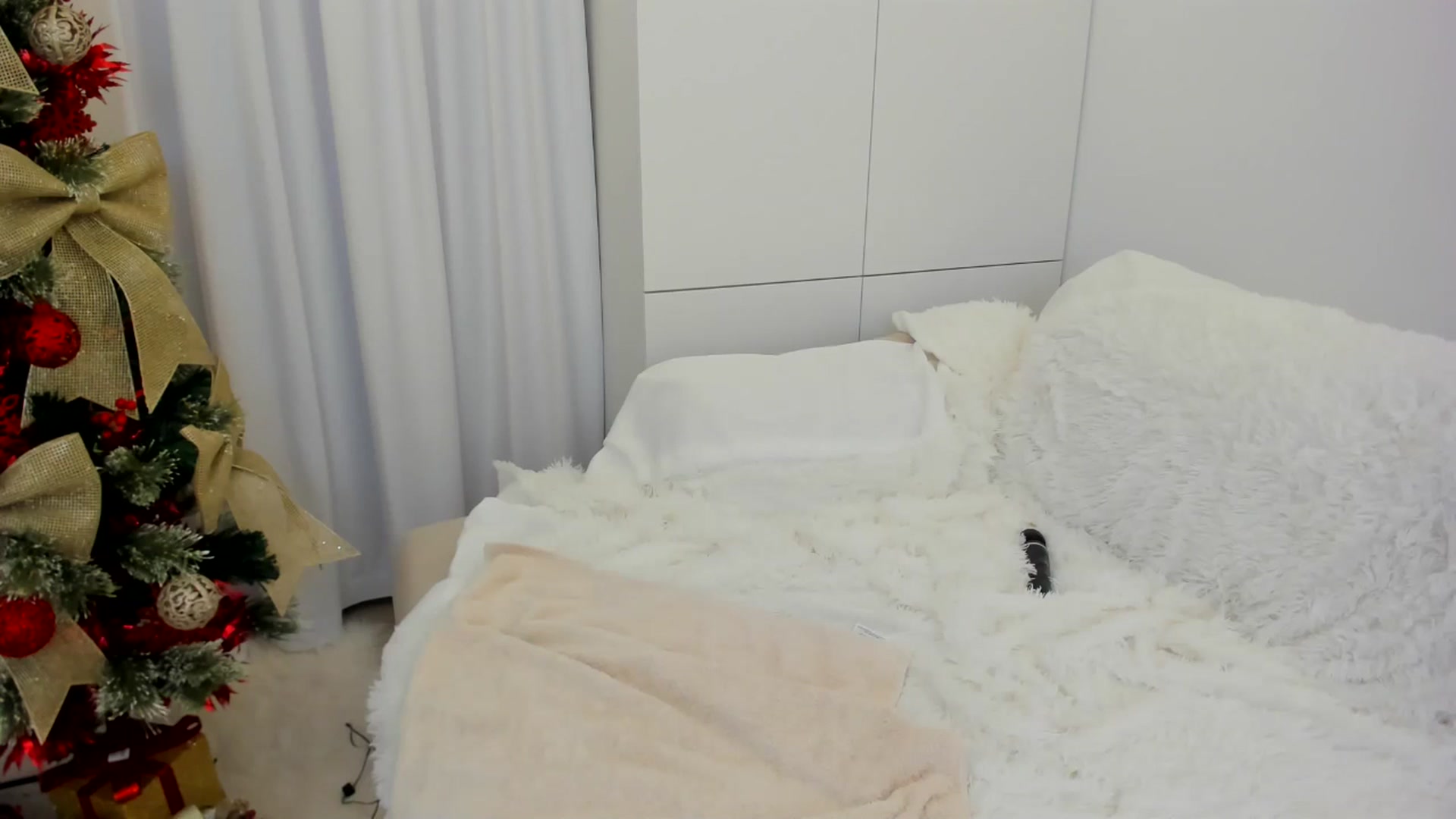 Gallery image thumbnail from Euphoriaaa's myfreecams stream on, 12/13/2024, 22:46 image 13 of 20