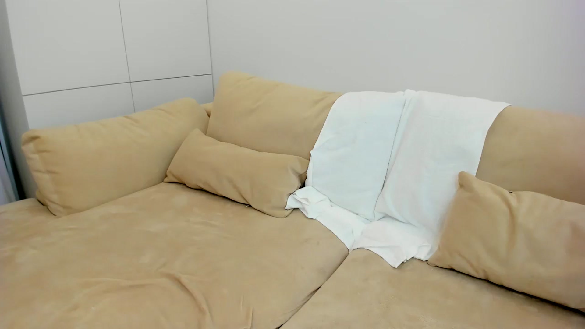 Gallery image thumbnail from Euphoriaaa's myfreecams stream on, 12/22/2024, 23:33 image 17 of 20