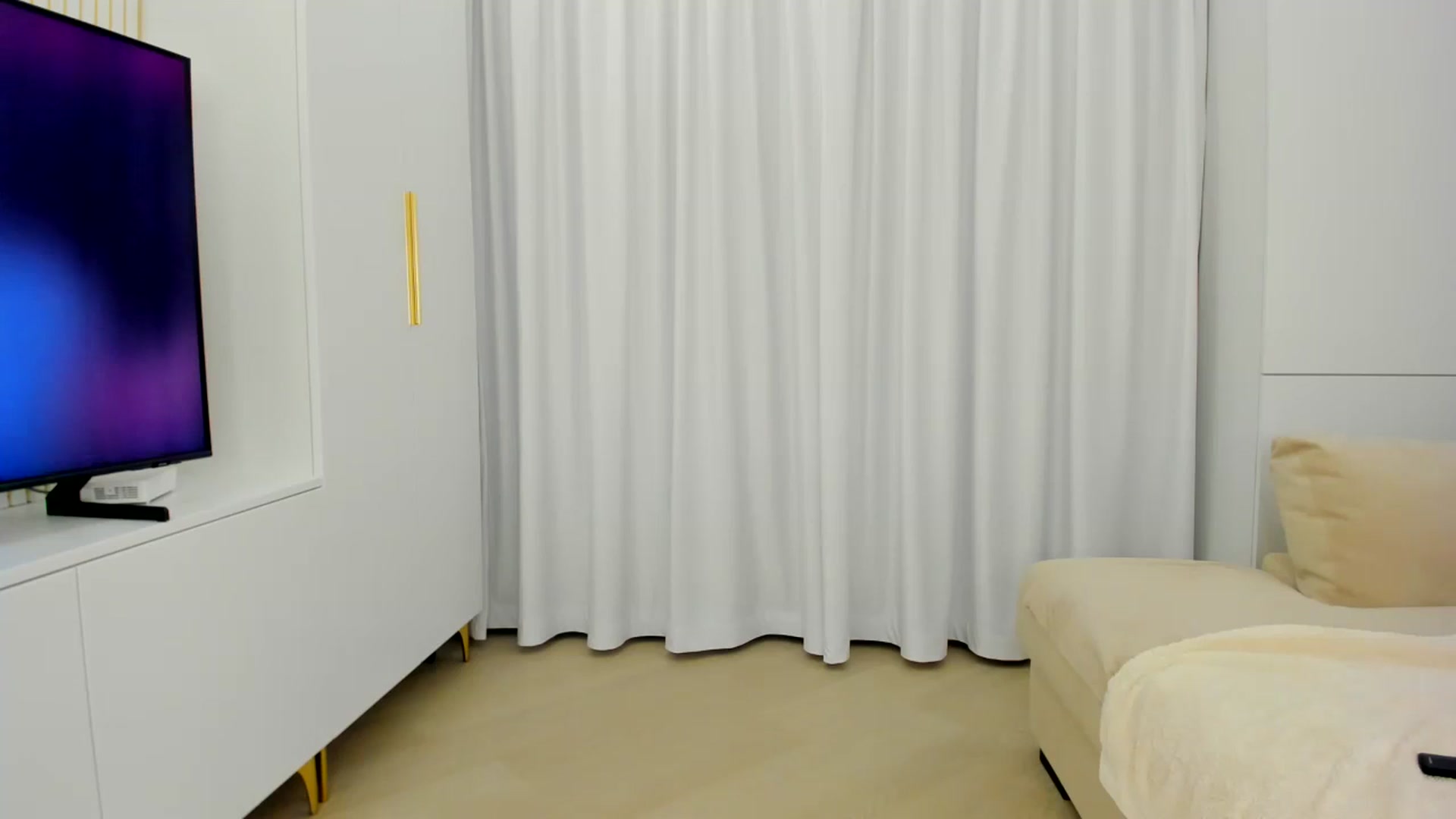 Gallery image thumbnail from Euphoriaaa's myfreecams stream on, 01/18/2025, 20:45 image 7 of 20