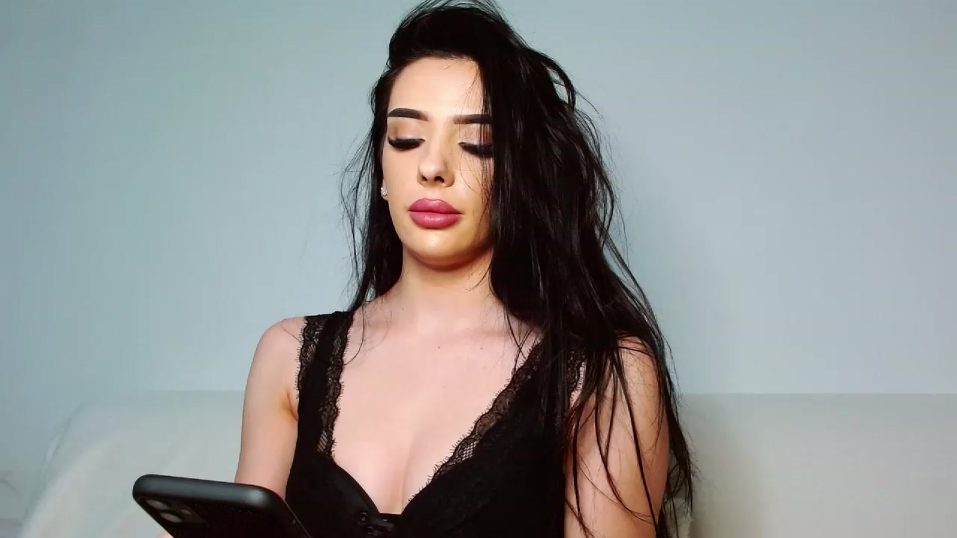 Gallery image thumbnail from Ev_MFC's myfreecams stream on, 03/21/2023, 22:12 image 6 of 20