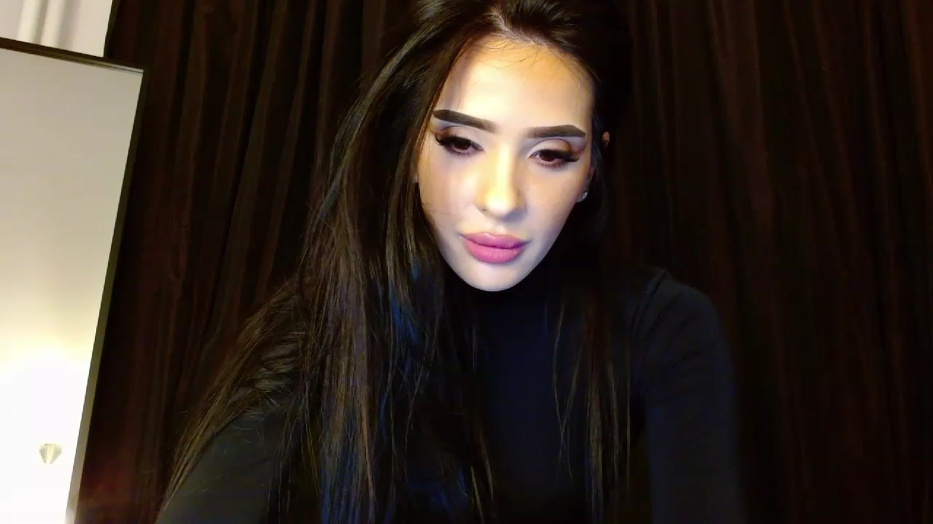 Gallery image thumbnail from Ev_MFC's myfreecams stream on, 04/18/2023, 21:07 image 2 of 20