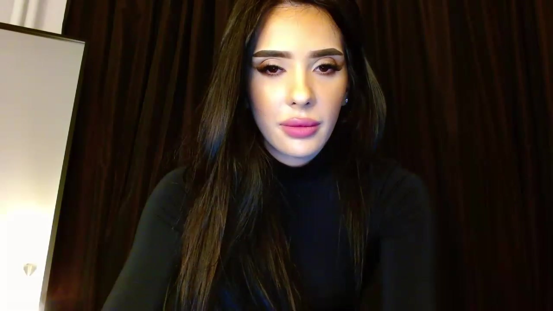 Gallery image thumbnail from Ev_MFC's myfreecams stream on, 04/18/2023, 21:07 image 14 of 20