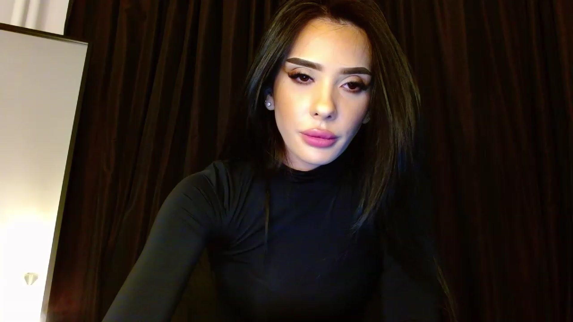 Gallery image thumbnail from Ev_MFC's myfreecams stream on, 04/18/2023, 21:07 image 18 of 20