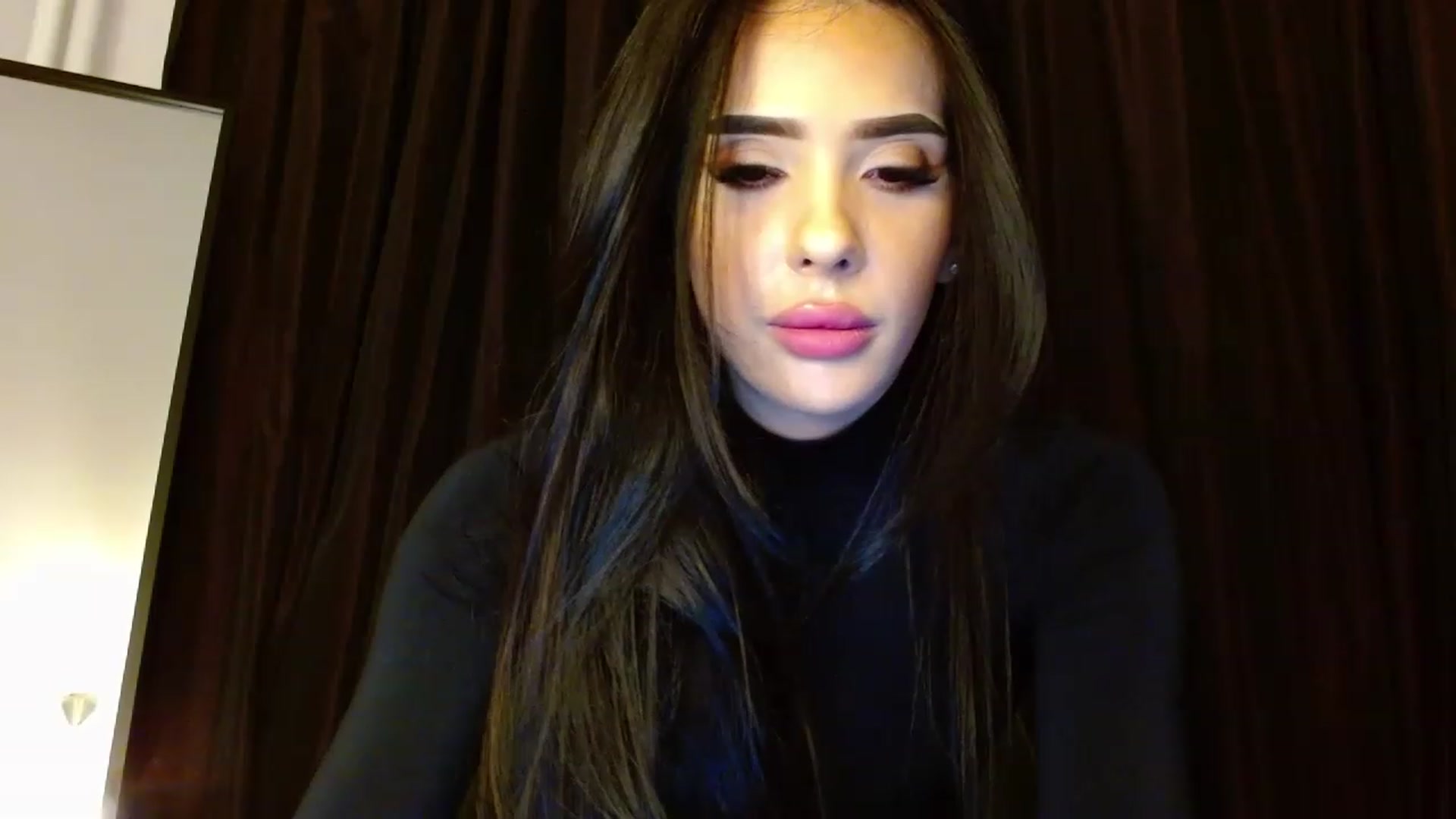 Gallery image thumbnail from Ev_MFC's myfreecams stream on, 04/18/2023, 21:07 image 6 of 20