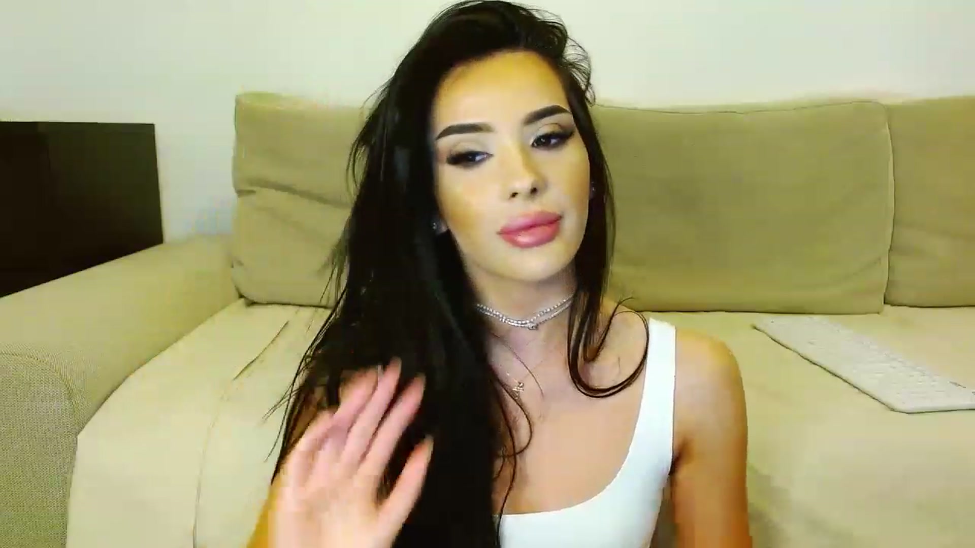 Gallery image thumbnail from Ev_MFC's myfreecams stream on, 05/08/2023, 16:32 image 18 of 20