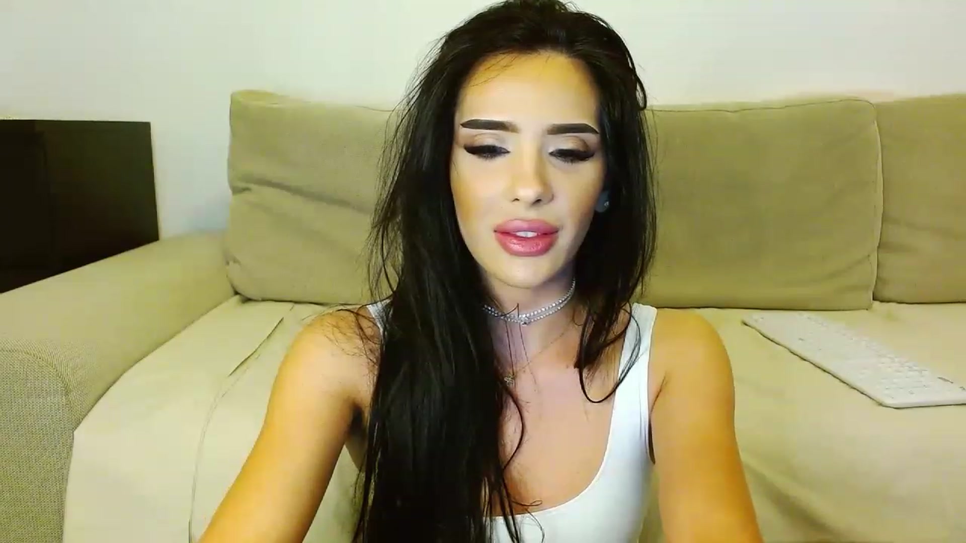 Gallery image thumbnail from Ev_MFC's myfreecams stream on, 05/08/2023, 16:32 image 17 of 20