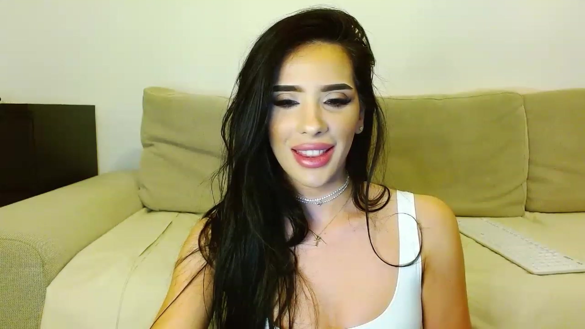 Gallery image thumbnail from Ev_MFC's myfreecams stream on, 05/08/2023, 16:32 image 12 of 20