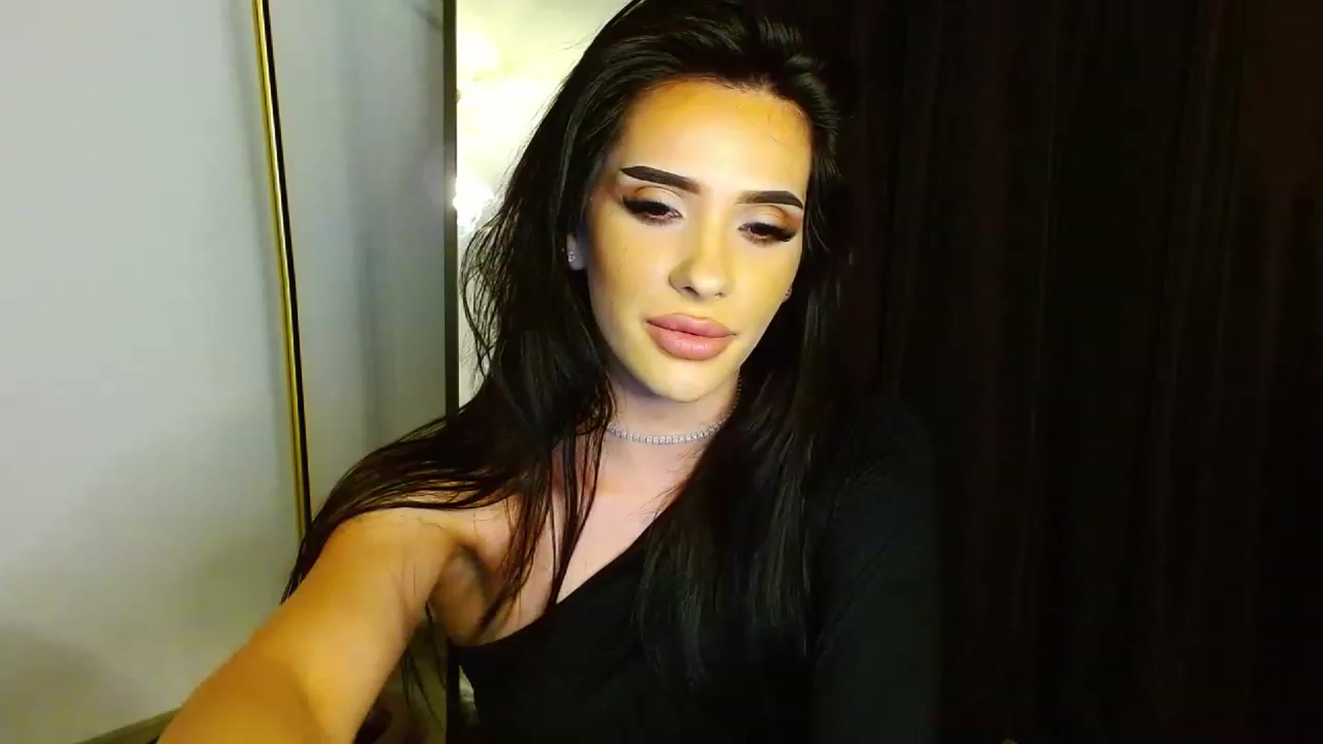 Gallery image thumbnail from Ev_MFC's myfreecams stream on, 05/10/2023, 23:35 image 6 of 20