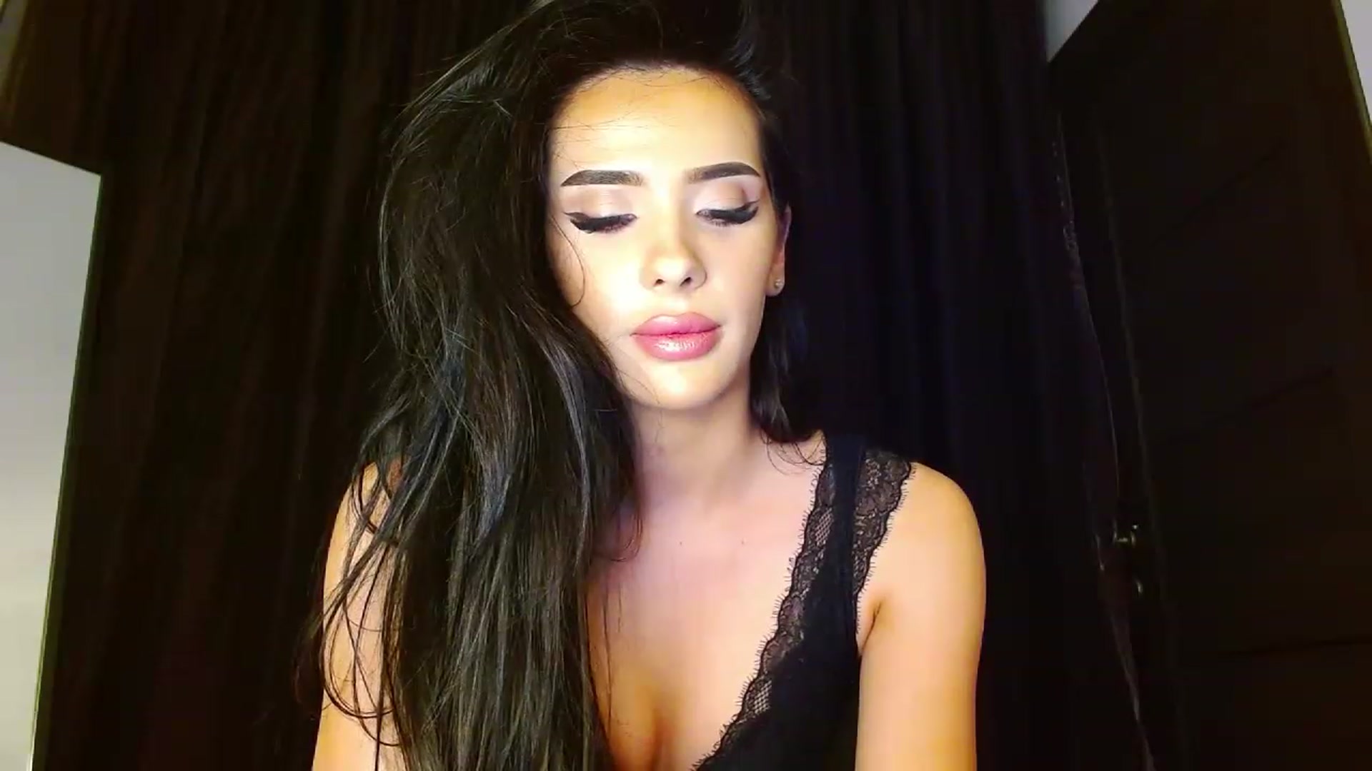 Gallery image thumbnail from Ev_MFC's myfreecams stream on, 05/15/2023, 22:43 image 12 of 20
