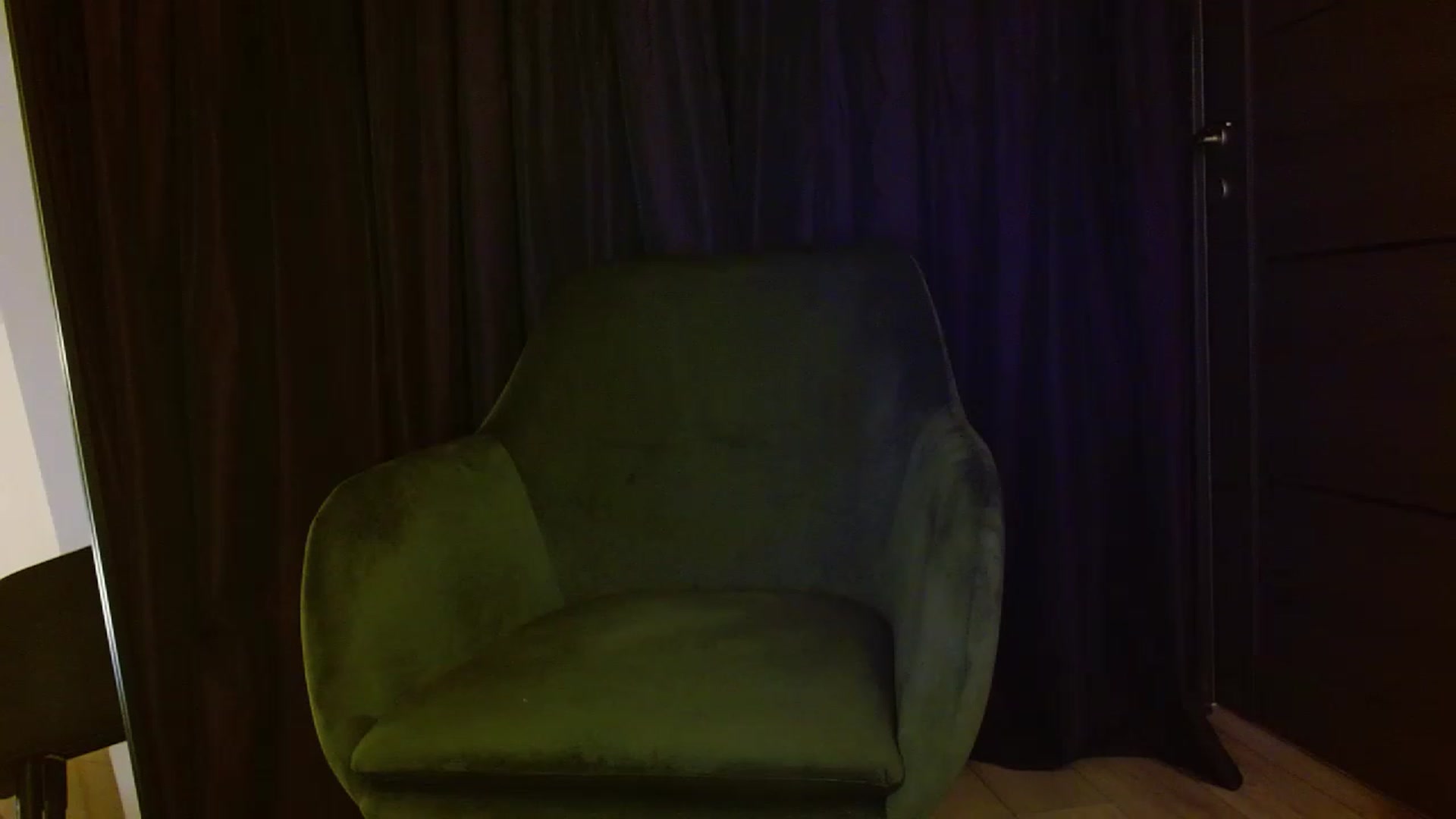 Gallery image thumbnail from Ev_MFC's myfreecams stream on, 05/21/2023, 01:10 image 18 of 20