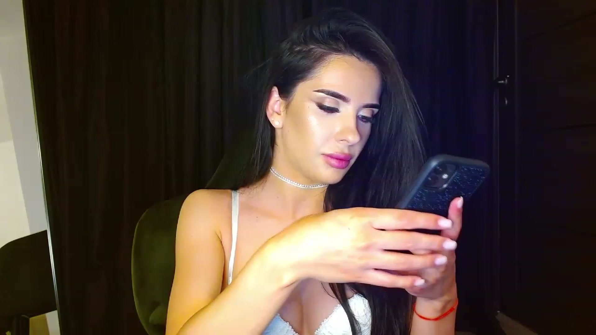 Gallery image thumbnail from Ev_MFC's myfreecams stream on, 05/21/2023, 01:10 image 14 of 20