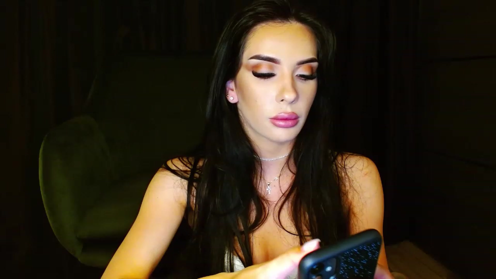 Gallery image thumbnail from Ev_MFC's myfreecams stream on, 05/23/2023, 21:25 image 11 of 20