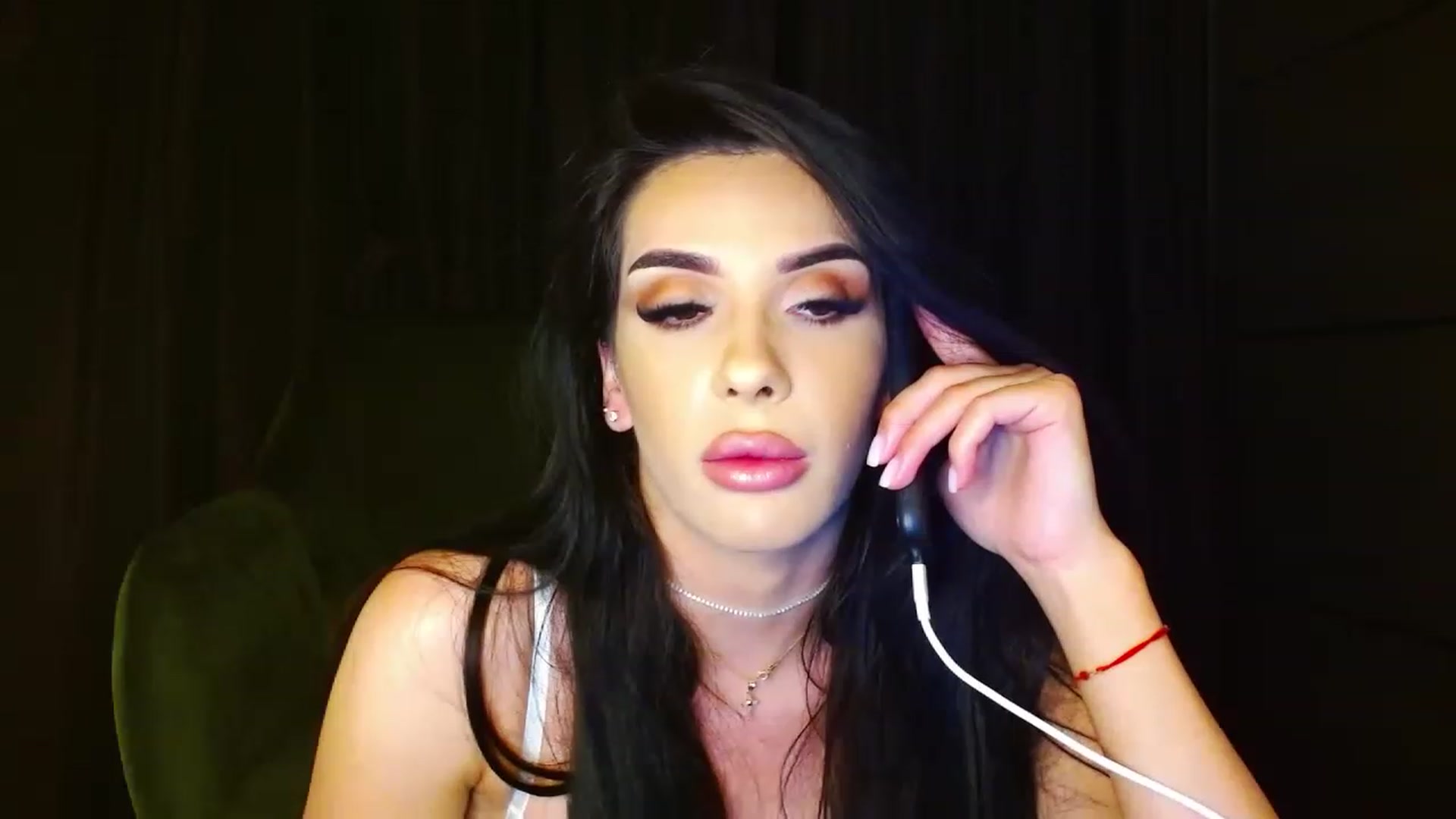 Gallery image thumbnail from Ev_MFC's myfreecams stream on, 05/23/2023, 21:25 image 5 of 20