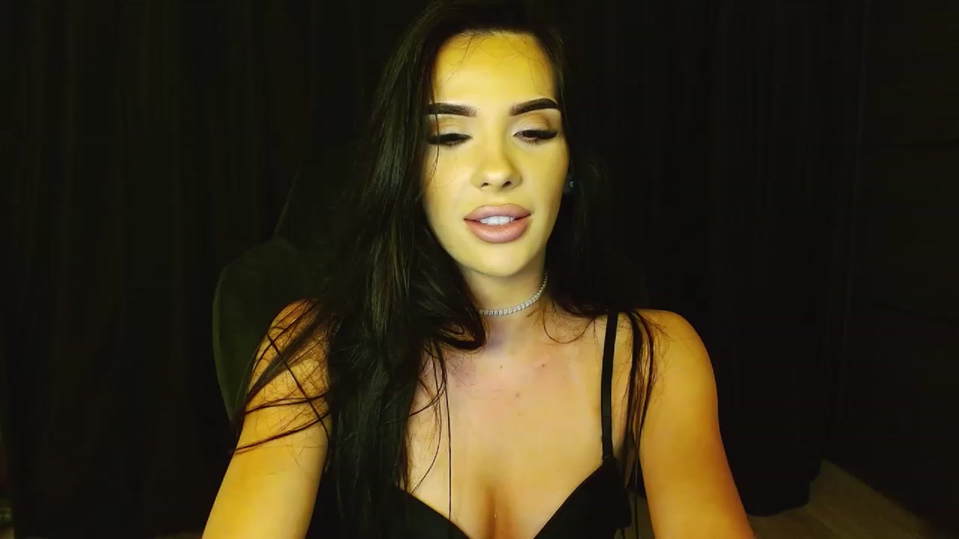Gallery image thumbnail from Ev_MFC's myfreecams stream on, 06/06/2023, 23:35 image 9 of 20