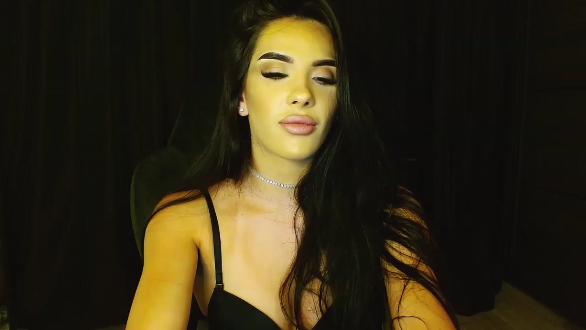 Gallery image thumbnail from Ev_MFC's myfreecams stream on, 06/06/2023, 23:35 image 8 of 20
