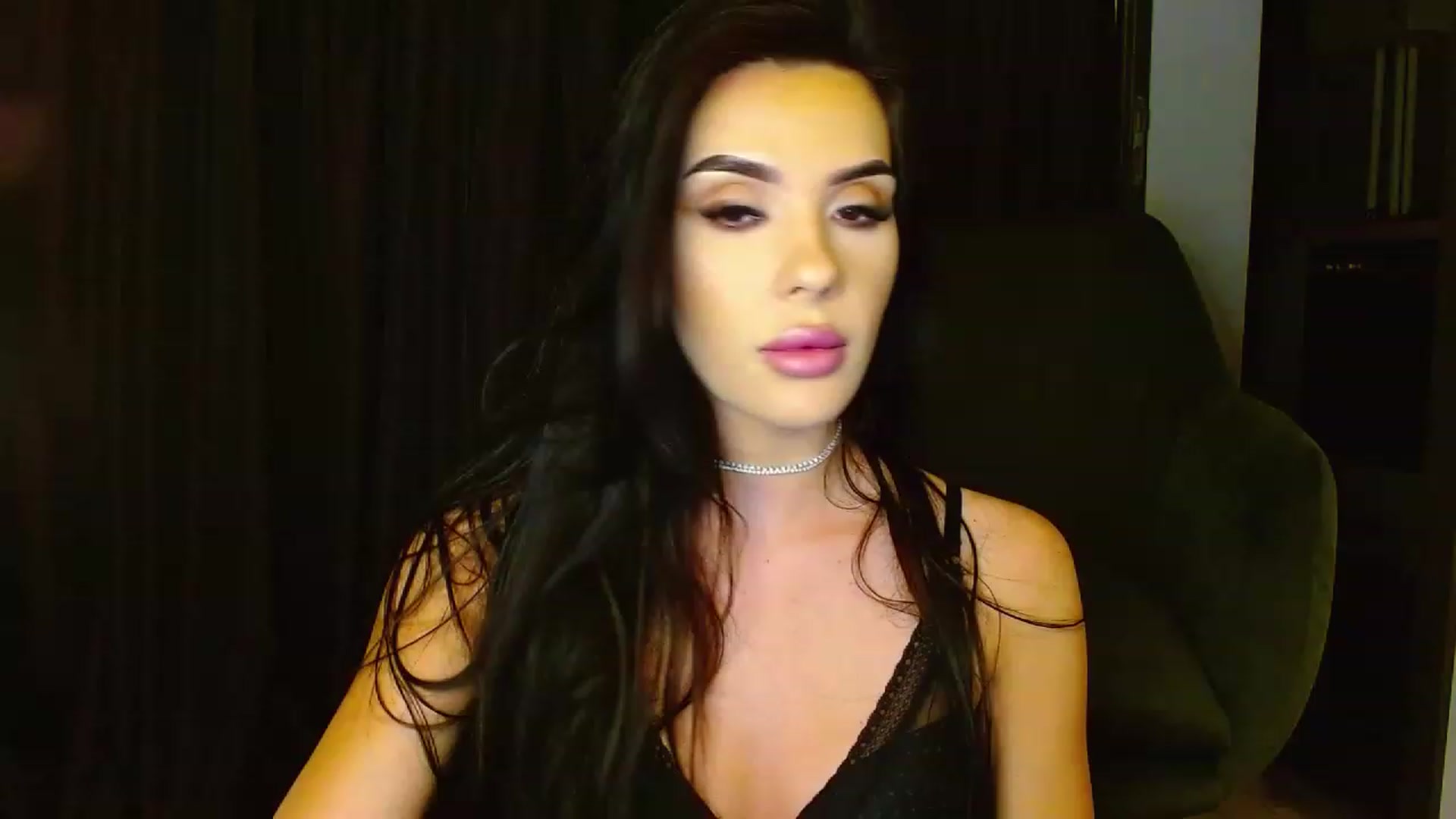 Gallery image thumbnail from Ev_MFC's myfreecams stream on, 06/09/2023, 21:45 image 1 of 20