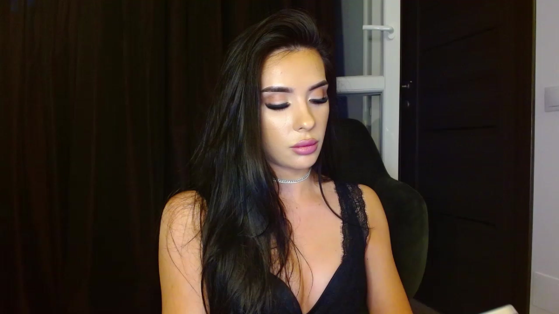 Gallery image thumbnail from Ev_MFC's myfreecams stream on, 06/20/2023, 18:38 image 1 of 20