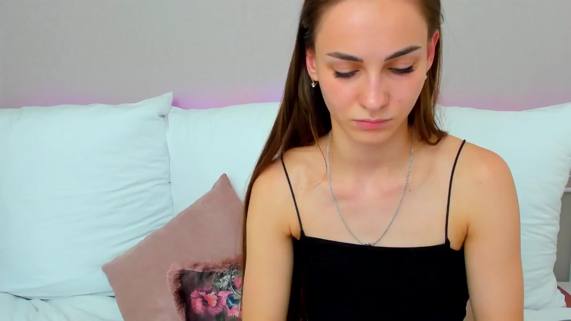 Gallery image thumbnail from EvaBells's myfreecams stream on, 05/24/2024, 11:59 image 19 of 20