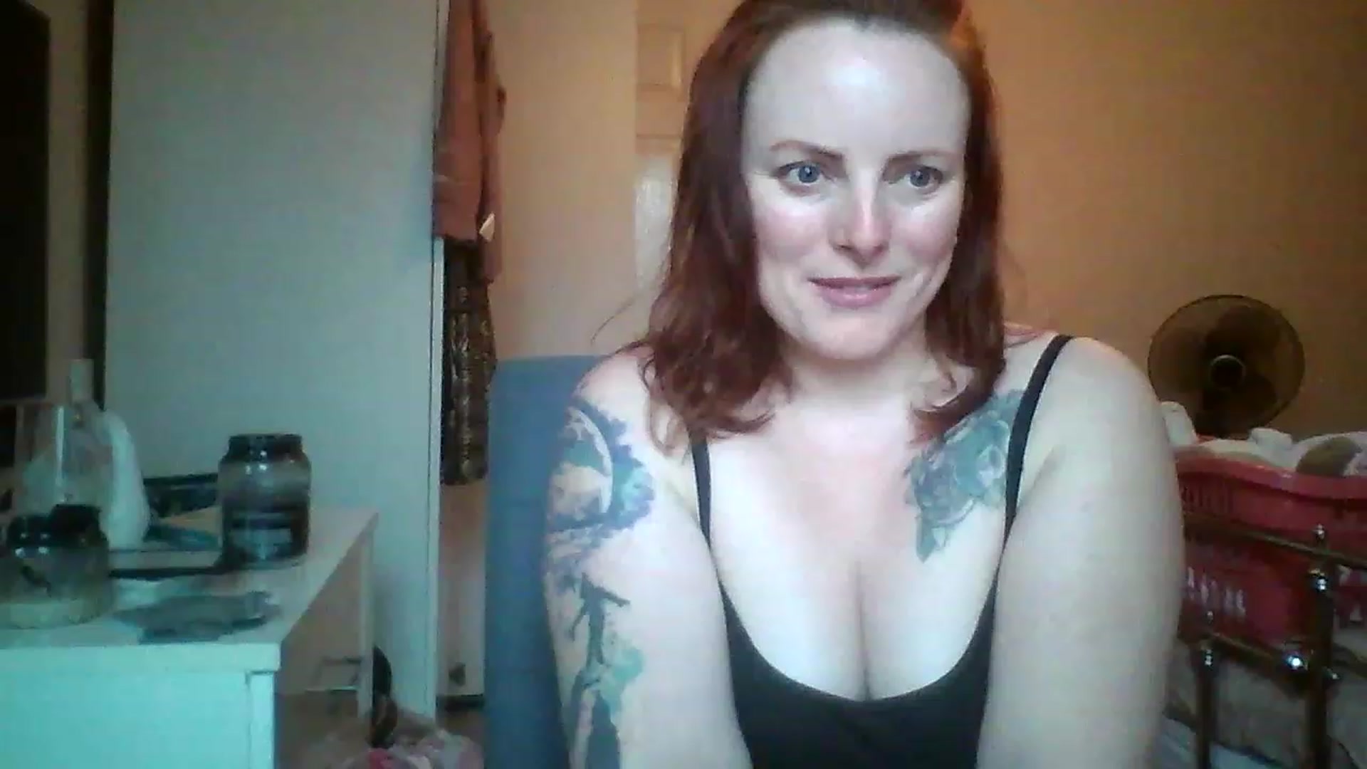 Gallery image thumbnail from EvaCrow's myfreecams stream on, 03/17/2023, 12:23 image 12 of 20