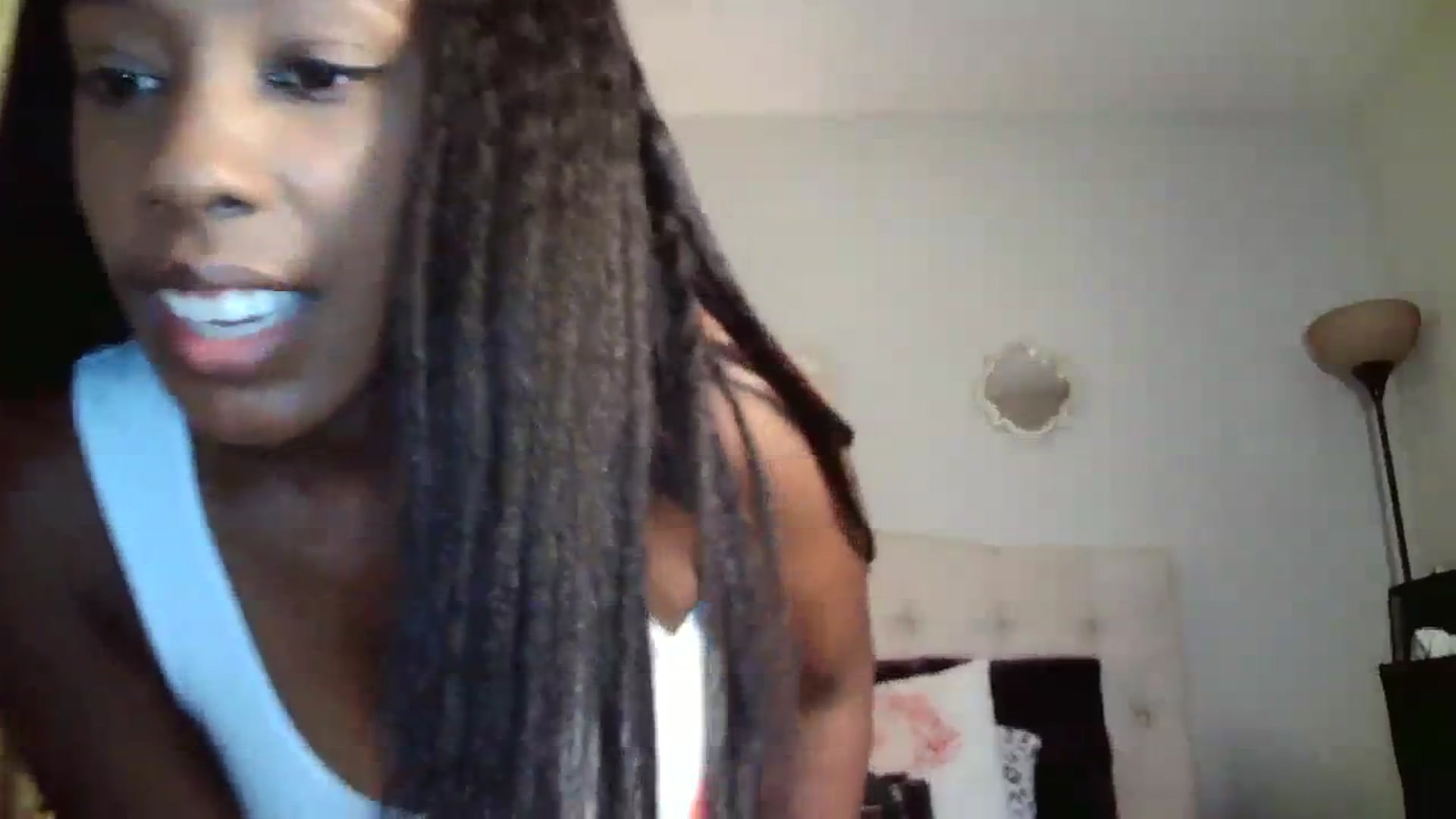 Gallery image thumbnail from EvaDenola's myfreecams stream on, 08/05/2023, 22:19 image 17 of 20