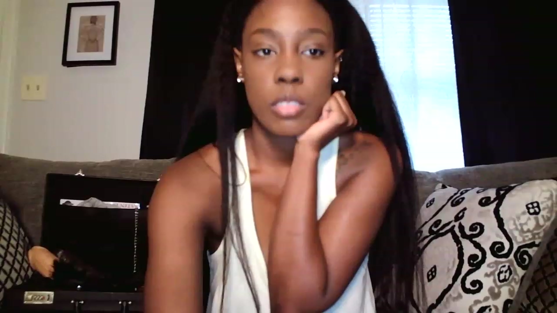 Gallery image thumbnail from EvaDenola's myfreecams stream on, 08/07/2023, 16:17 image 3 of 20