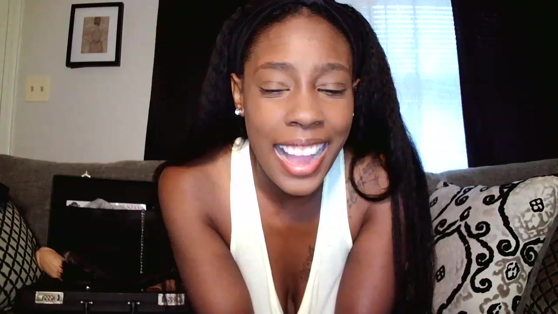 Gallery image thumbnail from EvaDenola's myfreecams stream on, 08/07/2023, 16:17 image 1 of 20