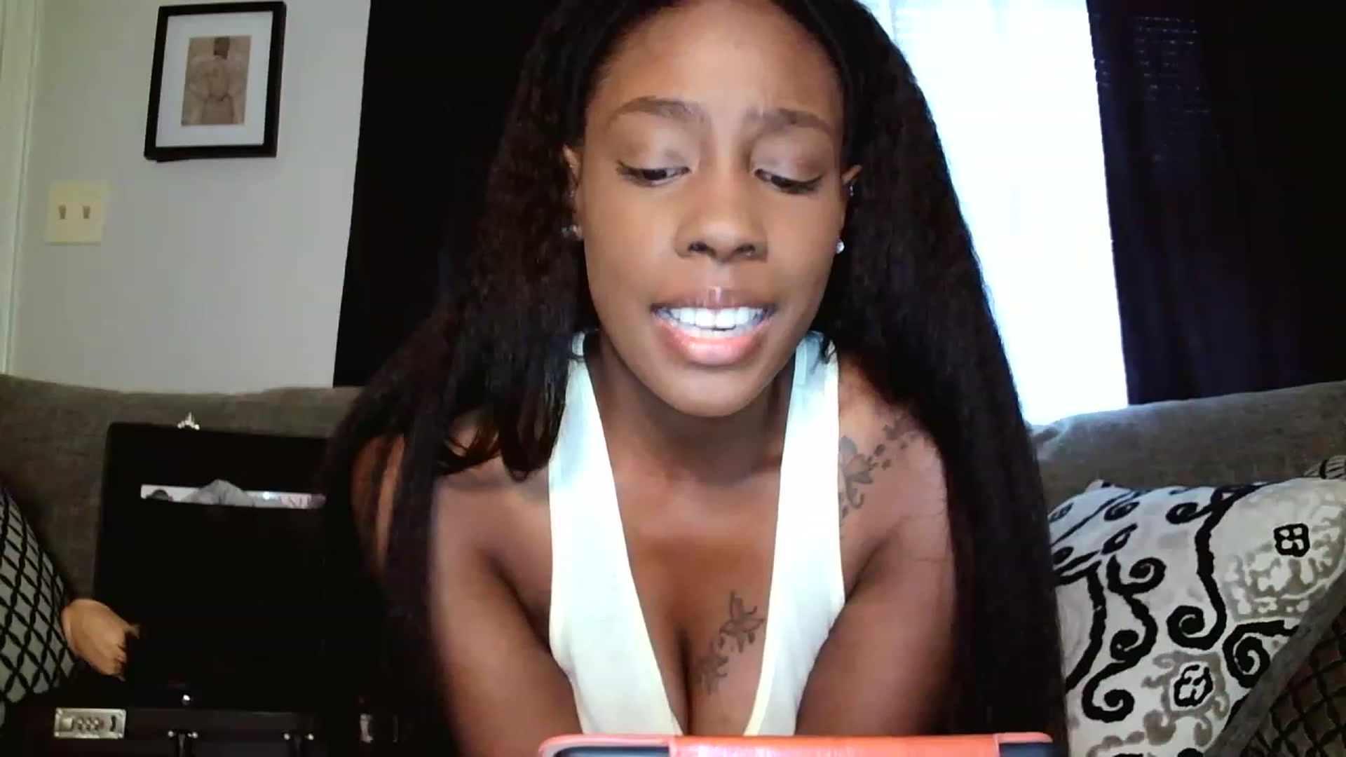 Gallery image thumbnail from EvaDenola's myfreecams stream on, 08/07/2023, 16:17 image 10 of 20