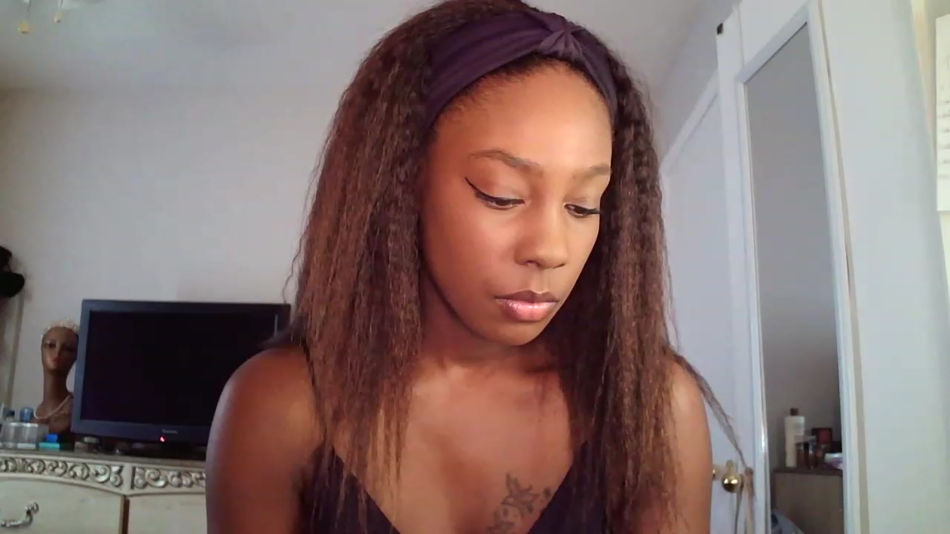 Gallery image thumbnail from EvaDenola's myfreecams stream on, 08/13/2023, 16:52 image 9 of 20