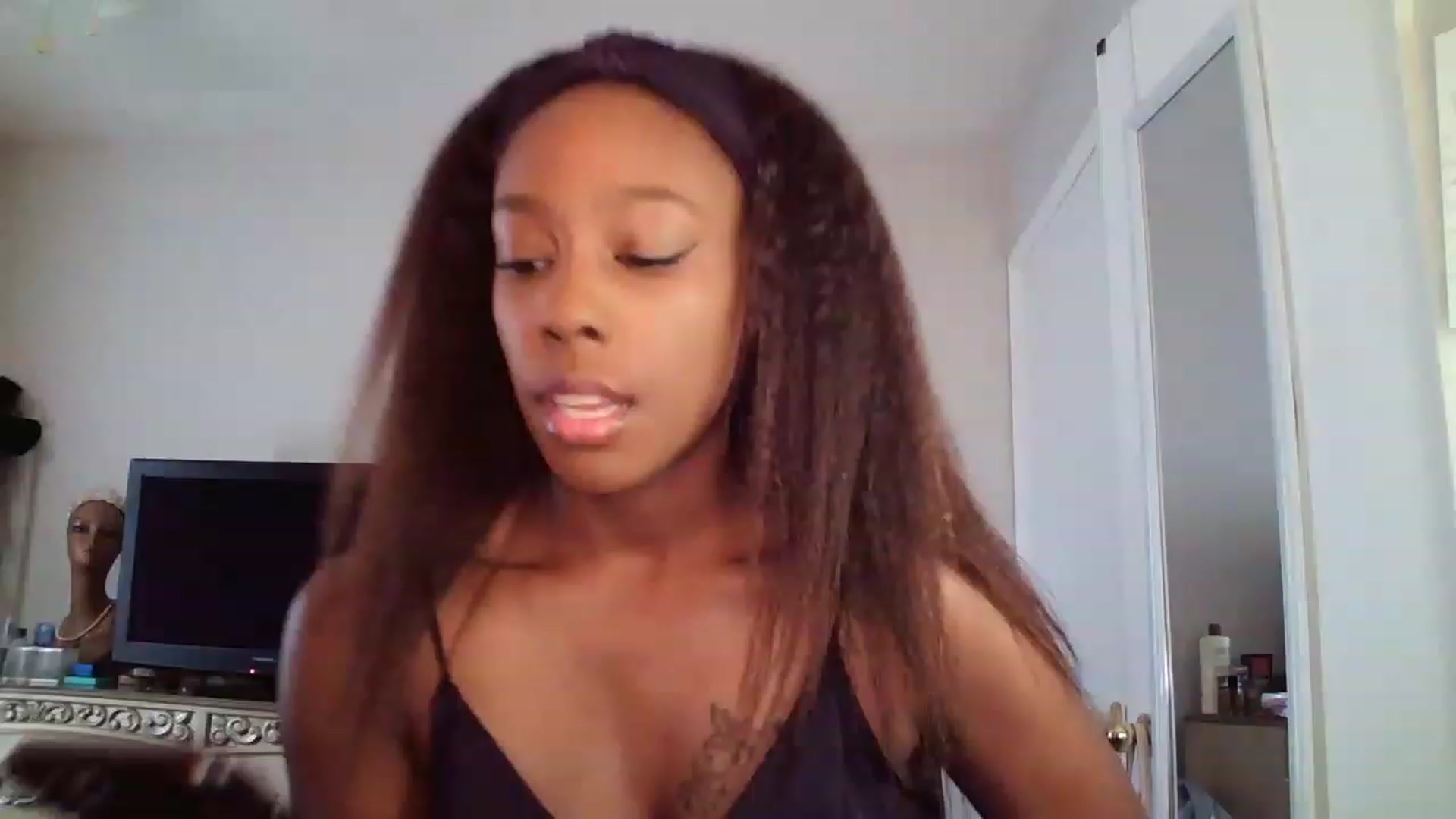 Gallery image thumbnail from EvaDenola's myfreecams stream on, 08/13/2023, 16:52 image 7 of 20