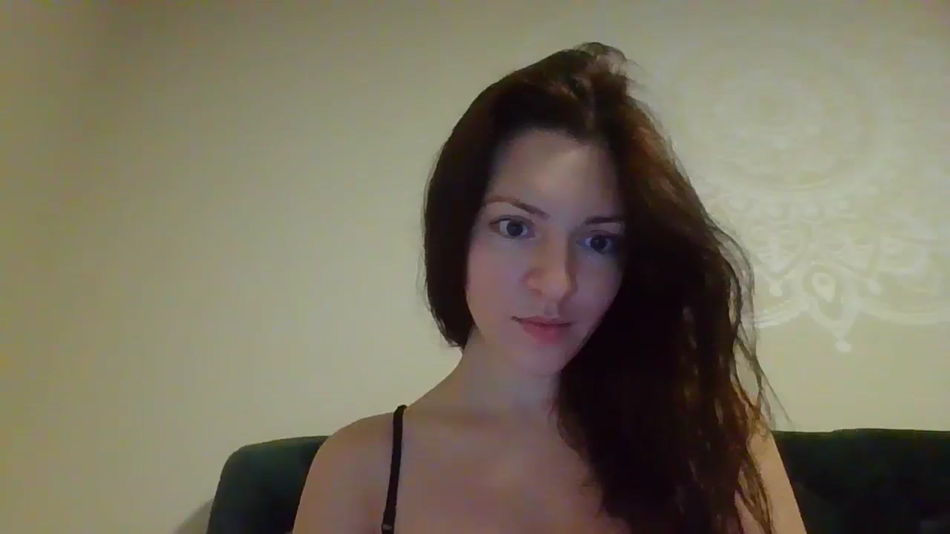 Gallery image thumbnail from EvaEvelin's myfreecams stream on, 12/18/2023, 15:15 image 18 of 20