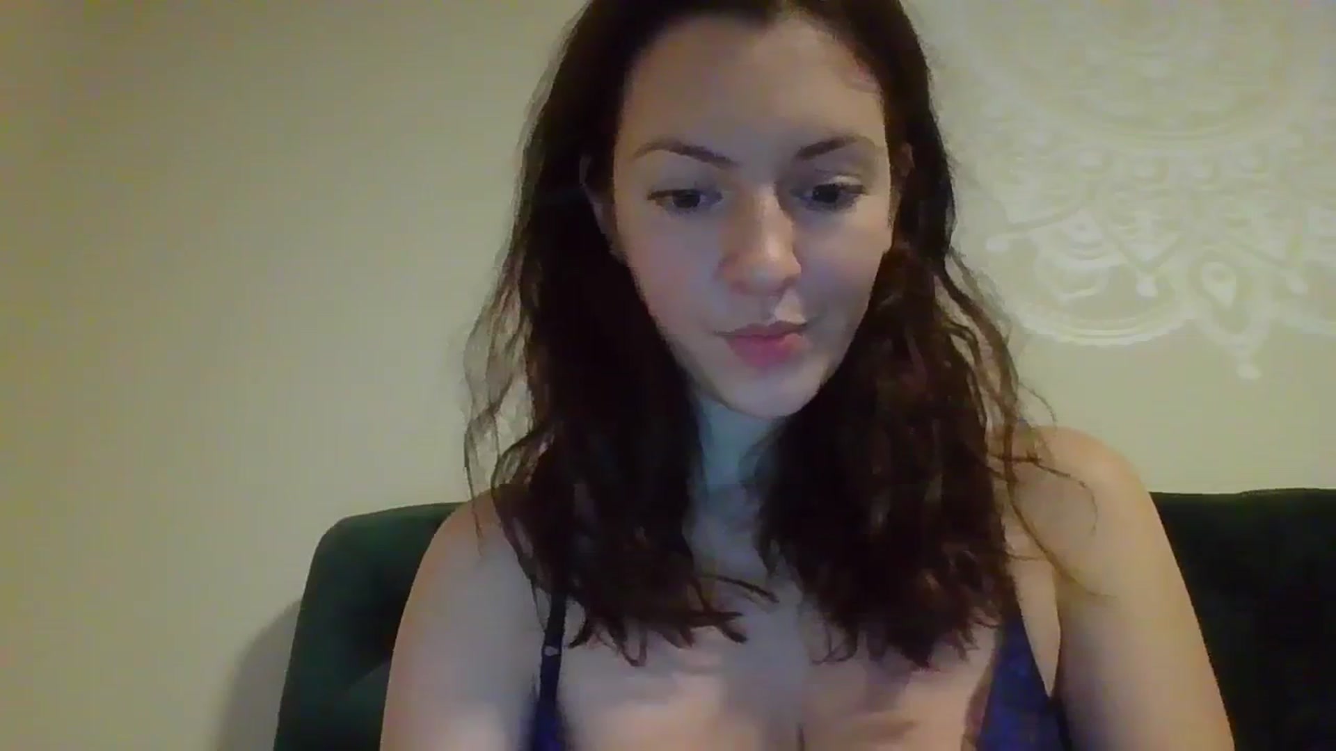 Gallery image thumbnail from EvaEvelin's myfreecams stream on, 12/18/2023, 15:15 image 14 of 20