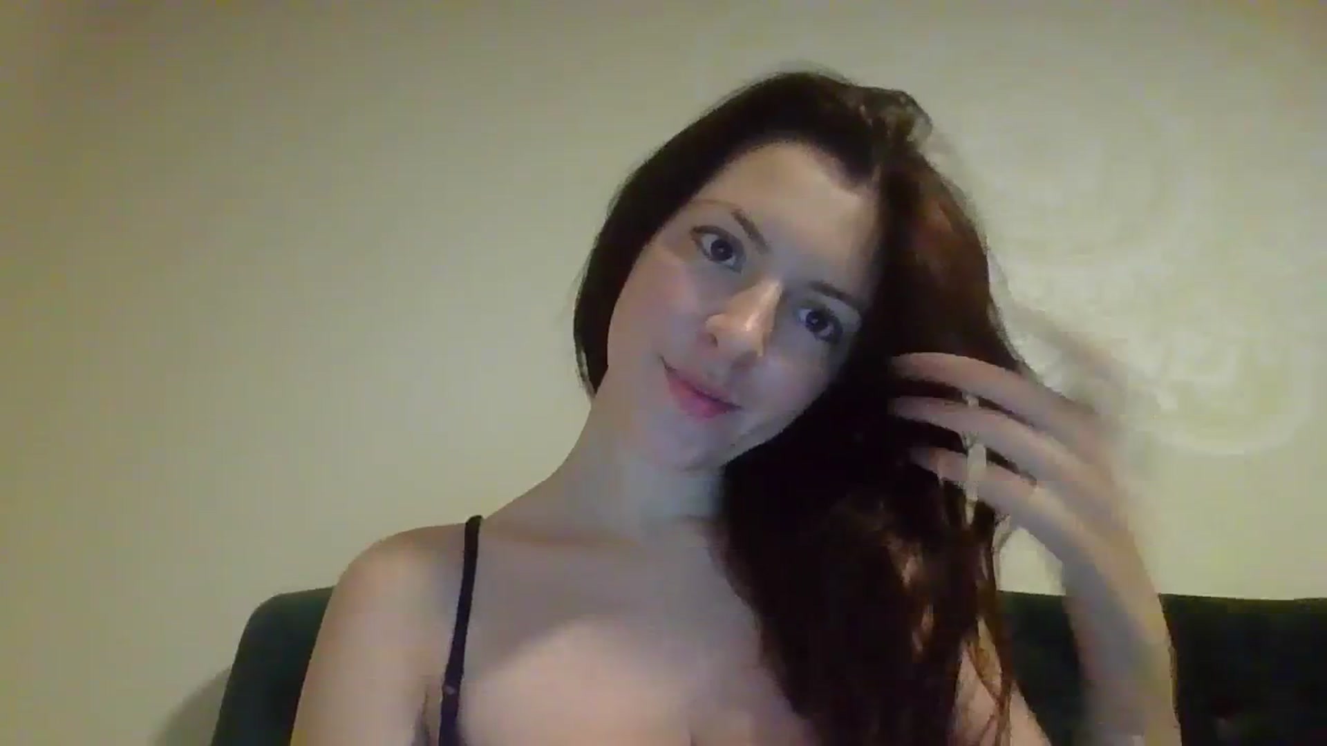 Gallery image thumbnail from EvaEvelin's myfreecams stream on, 12/18/2023, 15:15 image 17 of 20