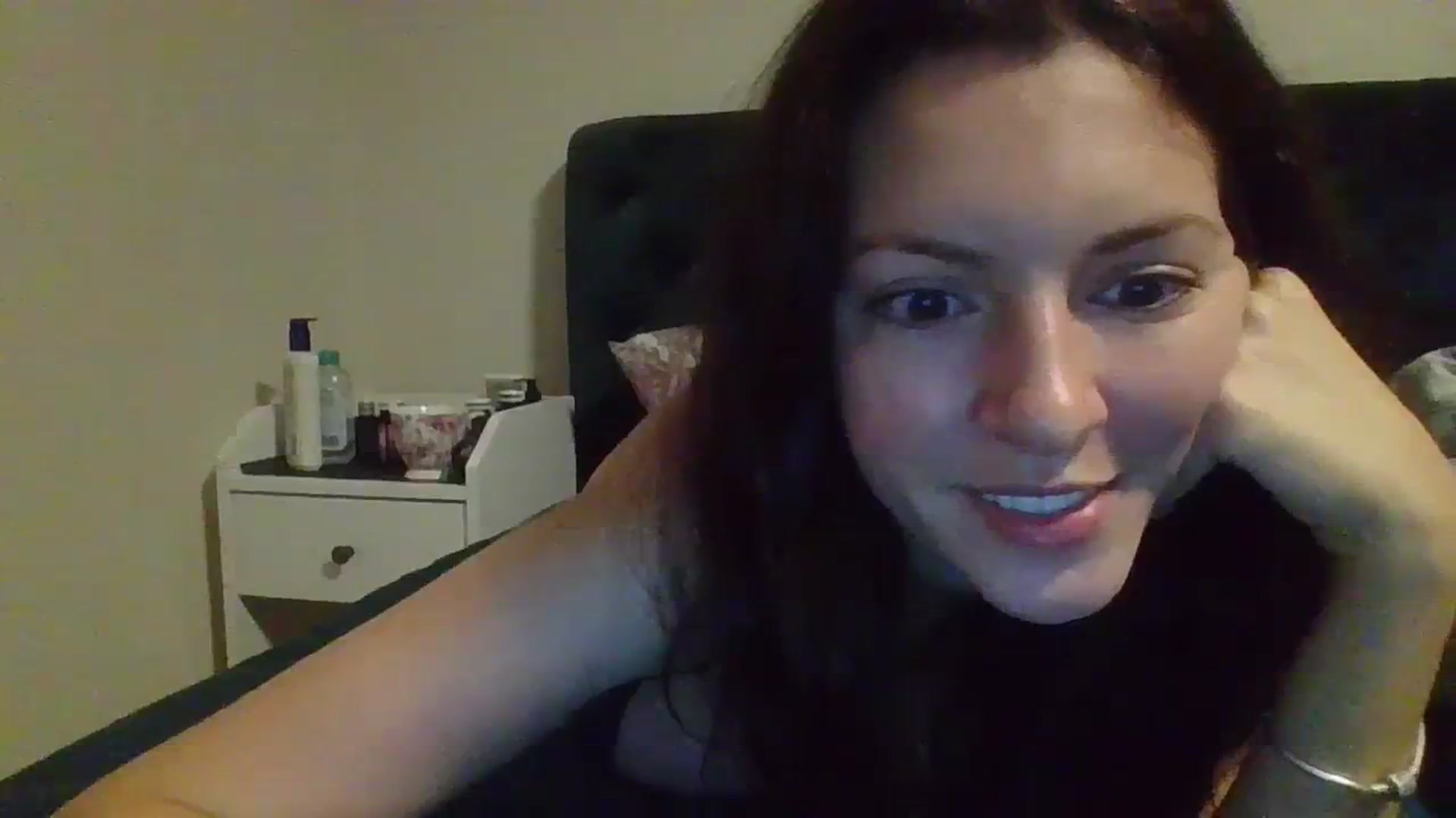 Gallery image thumbnail from EvaEvelin's myfreecams stream on, 12/18/2023, 15:15 image 4 of 20