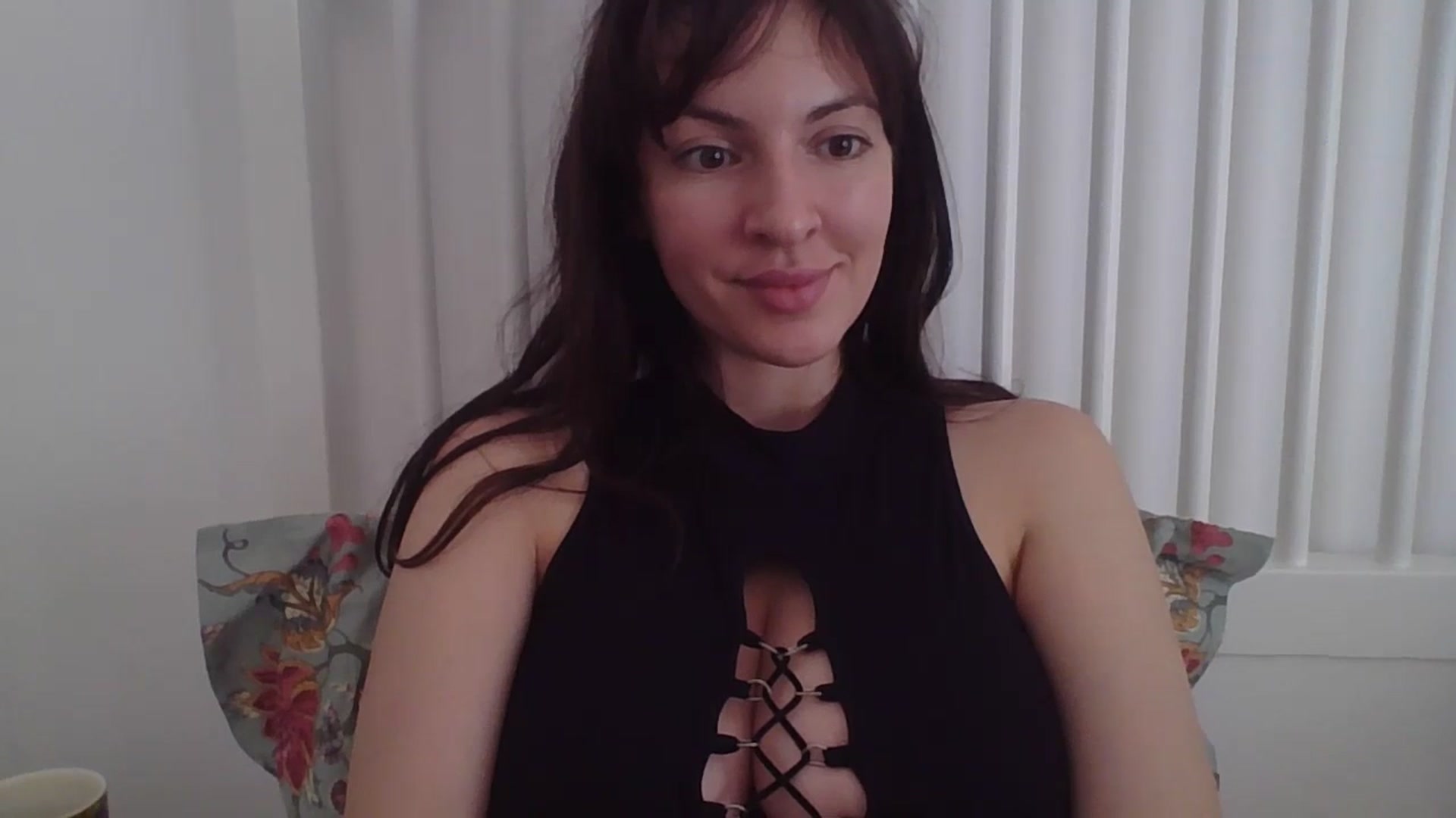 Gallery image thumbnail from EvaEvelin's myfreecams stream on, 04/03/2024, 13:03 image 8 of 20
