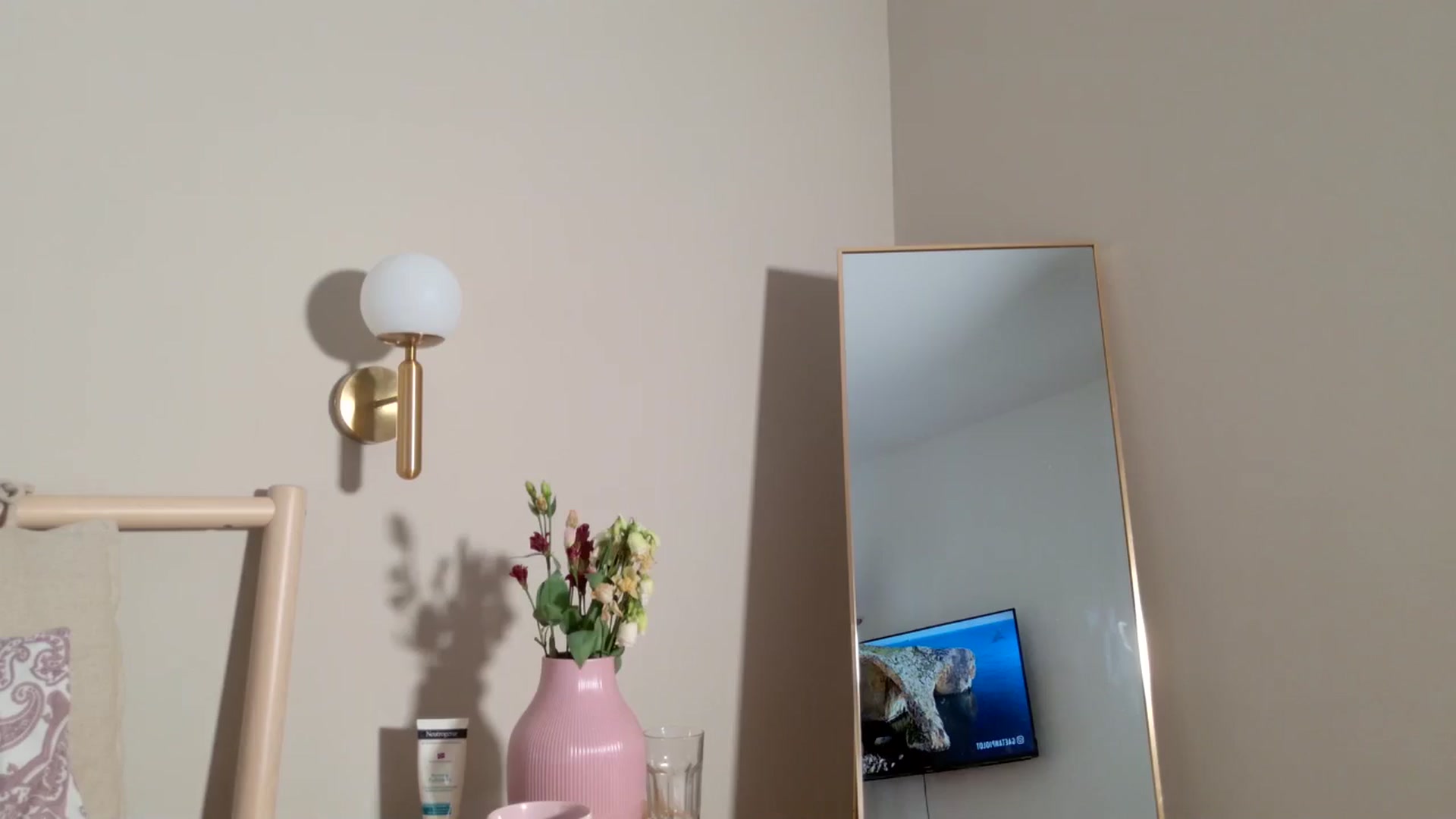 Gallery image thumbnail from EvaEvelin's myfreecams stream on, 05/07/2025, 05:37 image 1 of 20