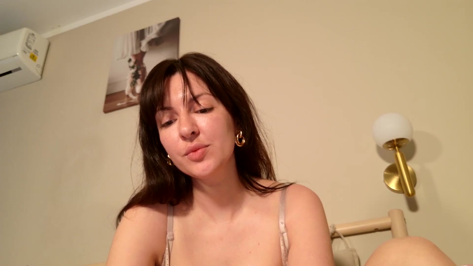 Gallery image thumbnail from EvaEvelin's myfreecams stream on, 04/03/2026, 16:28 image 17 of 20