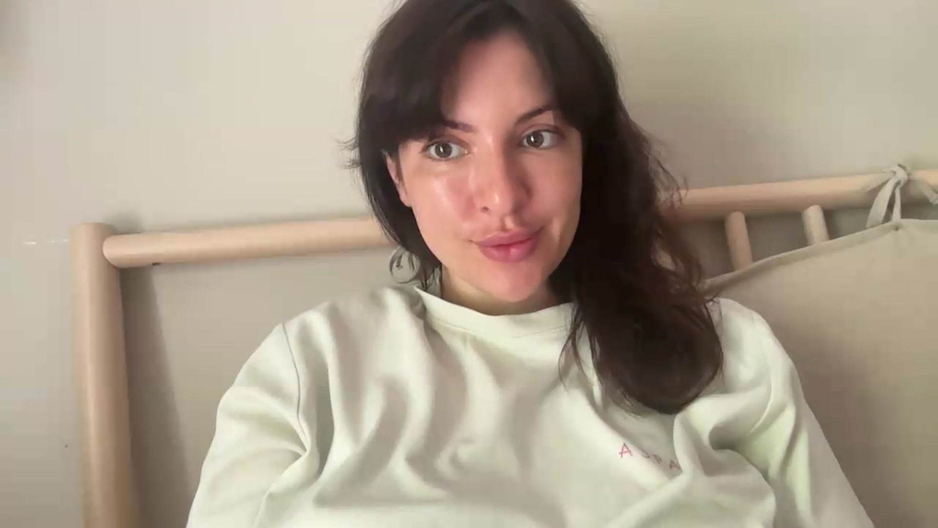 Gallery image thumbnail from EvaEvelin's myfreecams stream on, 05/12/2026, 09:02 image 3 of 20