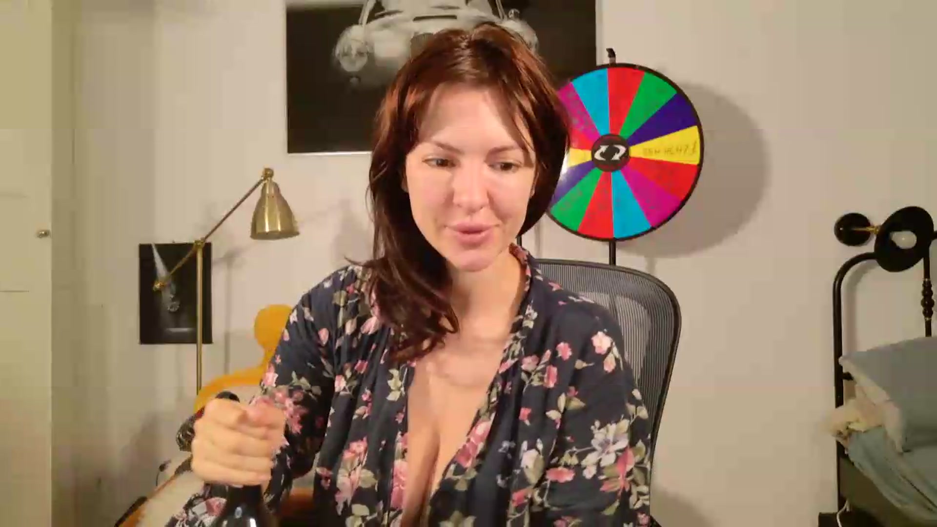 Gallery image thumbnail from EvaEvelin's myfreecams stream on, 08/18/2026, 05:44 image 12 of 20