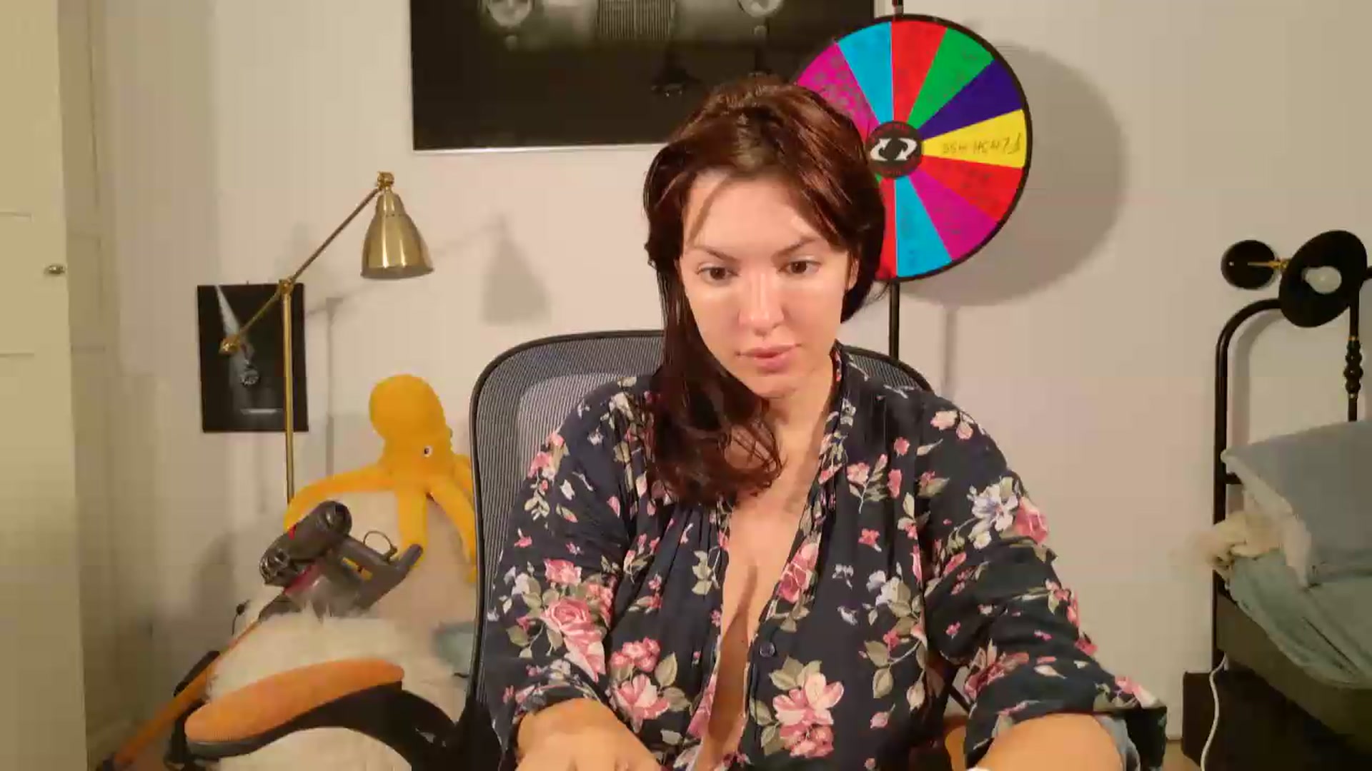 Gallery image thumbnail from EvaEvelin's myfreecams stream on, 08/18/2026, 06:07 image 4 of 20