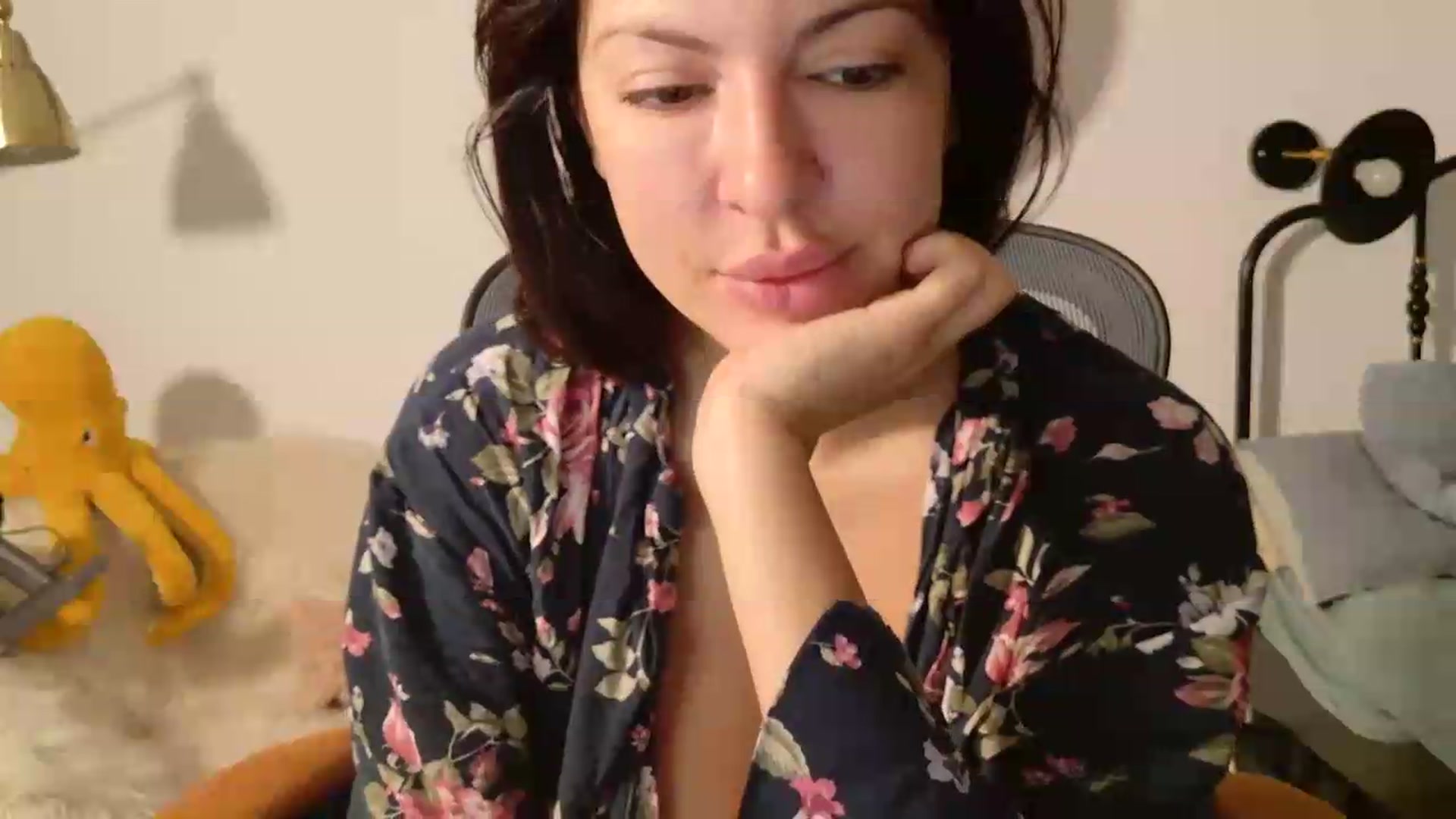 Gallery image thumbnail from EvaEvelin's myfreecams stream on, 08/28/2026, 07:10 image 4 of 20