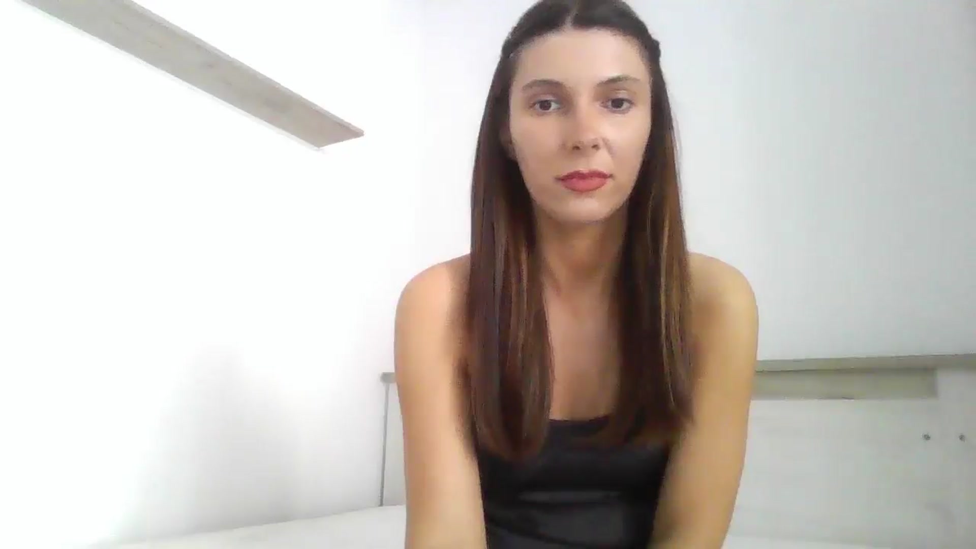 Gallery image thumbnail from EvaKant22's myfreecams stream on, 06/19/2025, 09:29 image 9 of 20
