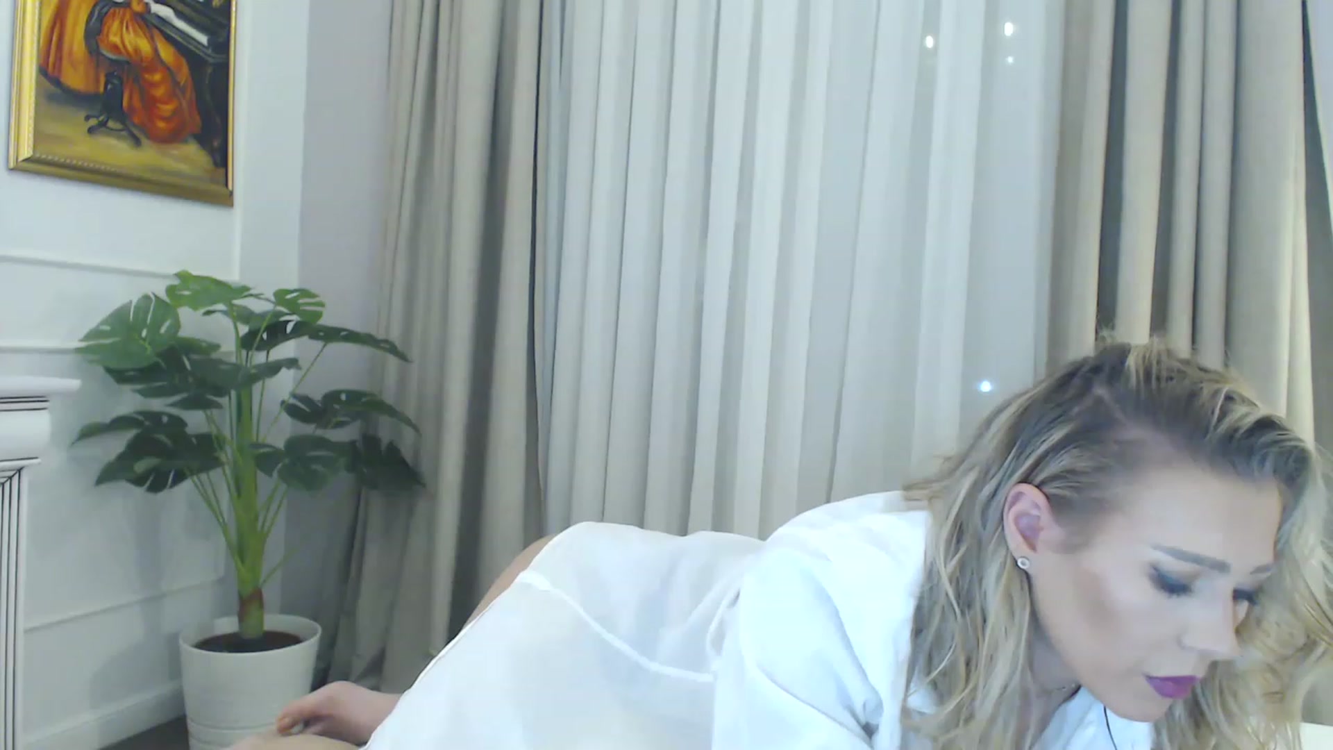 Gallery image thumbnail from EvaLunaX's myfreecams stream on, 12/12/2022, 19:45 image 1 of 20