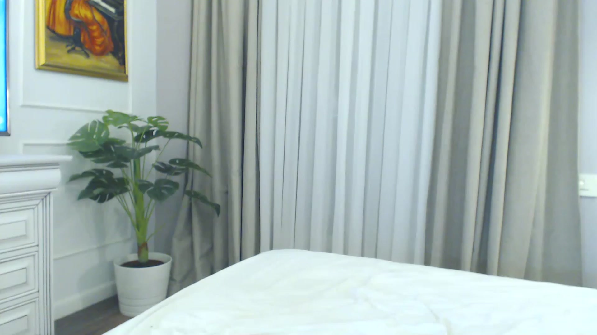 Gallery image thumbnail from EvaLunaX's myfreecams stream on, 12/18/2022, 19:01 image 12 of 20
