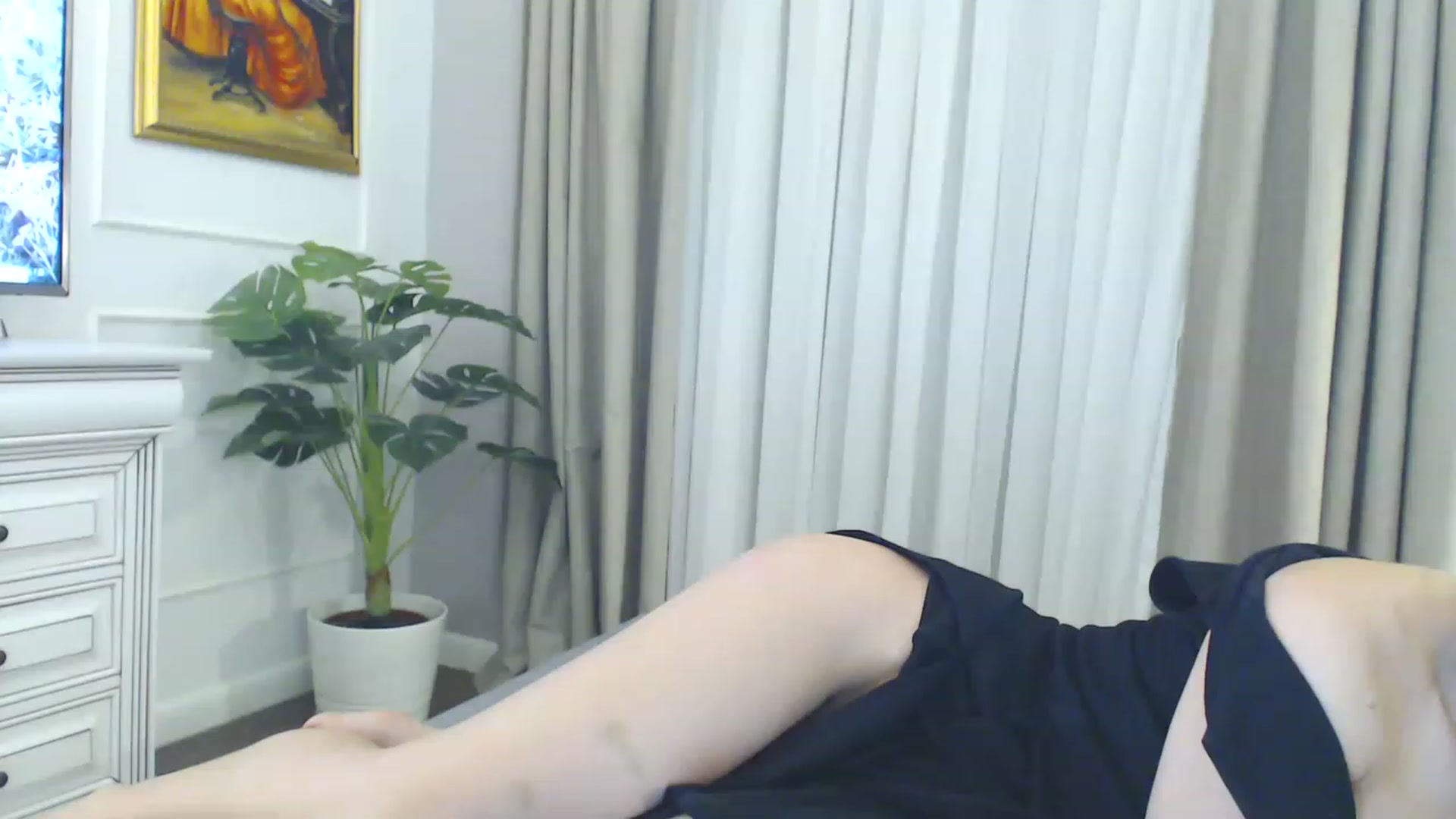 Gallery image thumbnail from EvaLunaX's myfreecams stream on, 12/27/2022, 17:54 image 2 of 20
