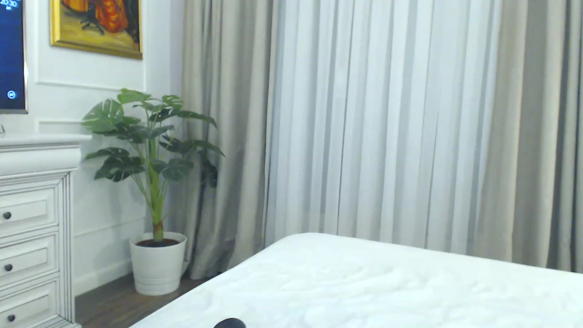 Gallery image thumbnail from EvaLunaX's myfreecams stream on, 01/17/2023, 18:39 image 8 of 20