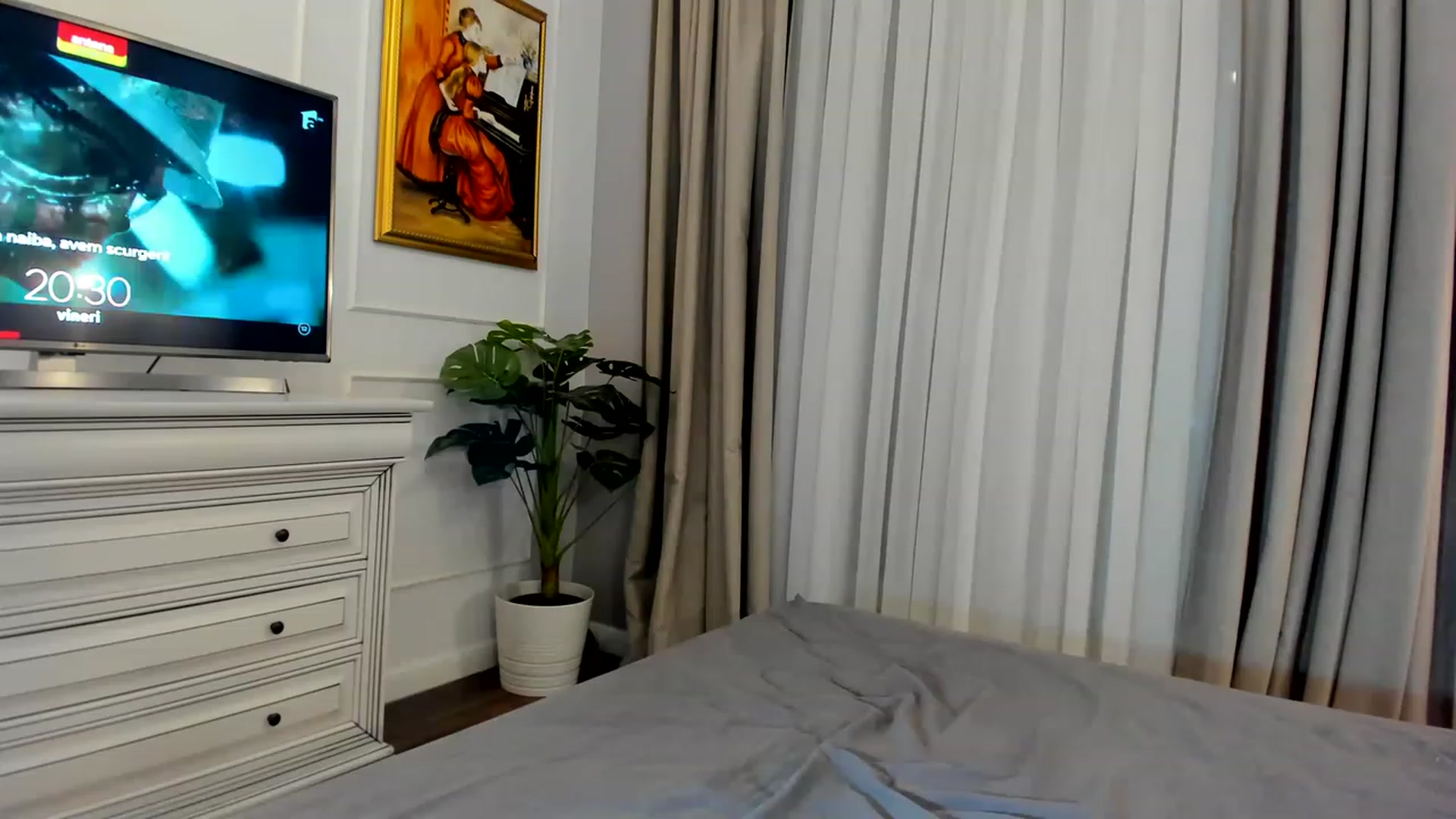 Gallery image thumbnail from EvaLunaX's myfreecams stream on, 02/26/2023, 19:10 image 18 of 20